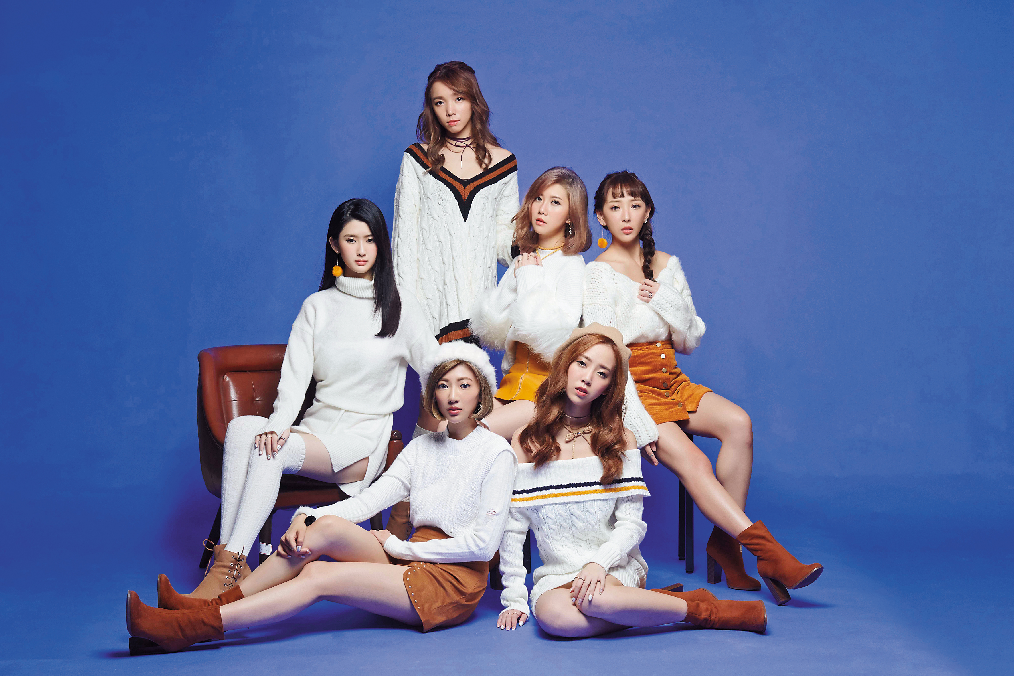 由Uplive主播中選出的女團Up Girls，去年底發行單曲出道成為藝人。（Uplive提供）