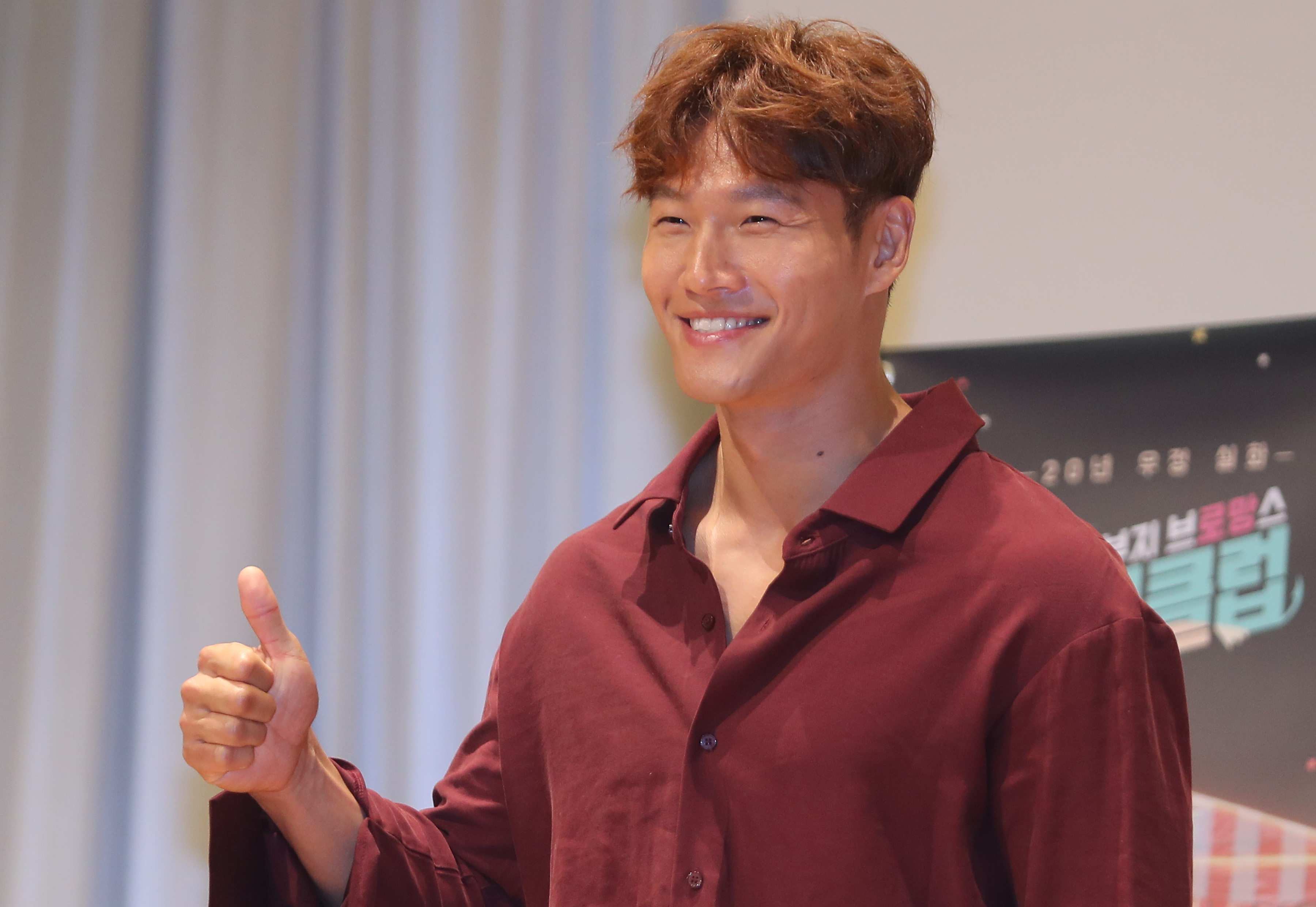 金鍾國首度在鏡頭前面承認有過一段7年的感情。（東方IC）