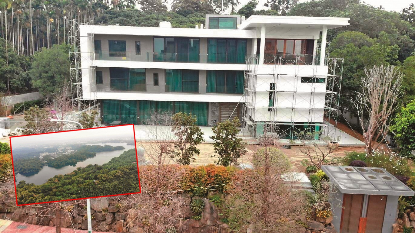 標的物外觀圖，從本標的物上方遠眺蘭潭水庫（紅框處）。