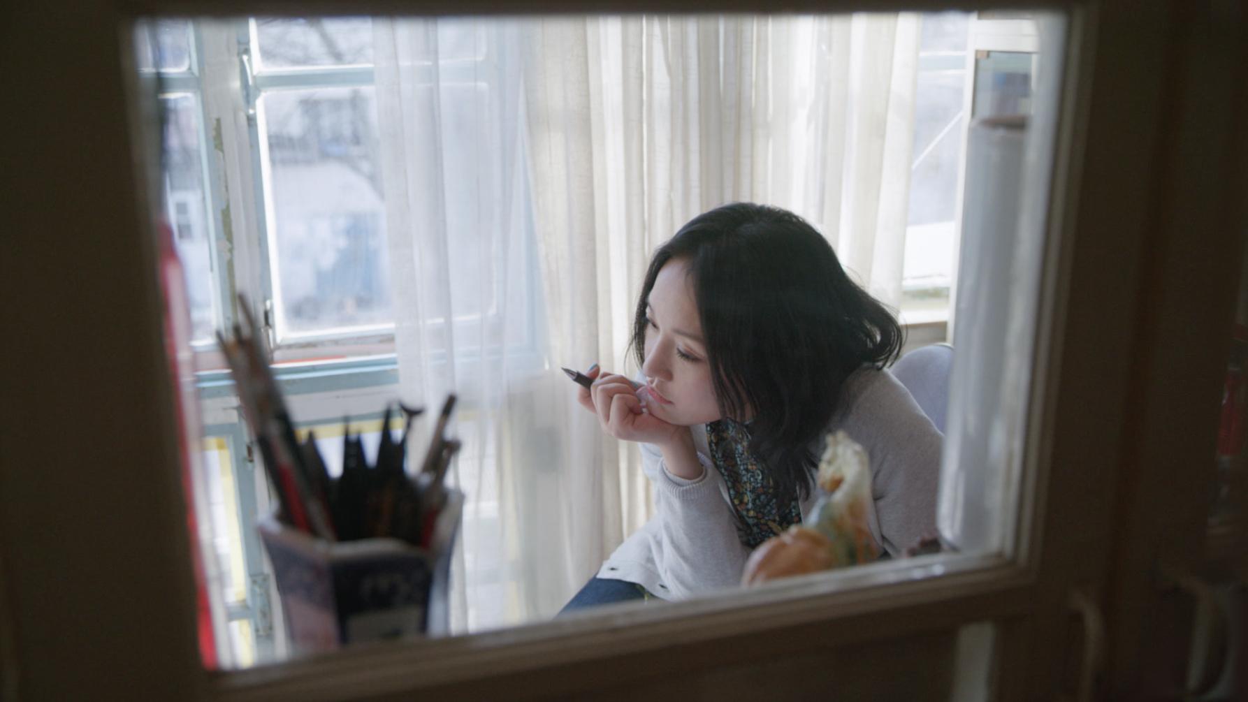 岩井俊二執導的《你好,之華》,藉由周迅呈現生命中看似最輕但其實最重的遺憾。(甲上提供)