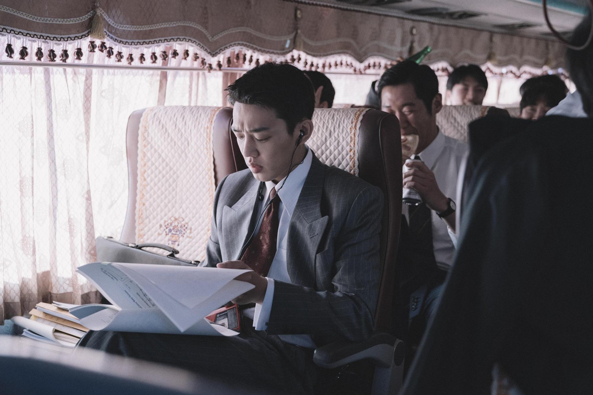 由劉亞仁和金憓秀主演的電影《分秒幣爭》,描述1997年金融風暴衝擊下,南韓政府與民眾如何面對危機。