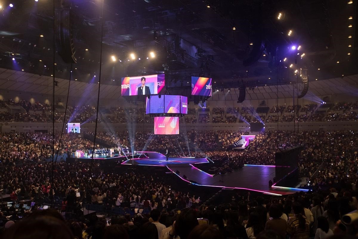 亞洲最盛大的MAMA音樂頒獎典禮,去年11月29日在東京橫濱體育館擴大舉行。(東方IC)