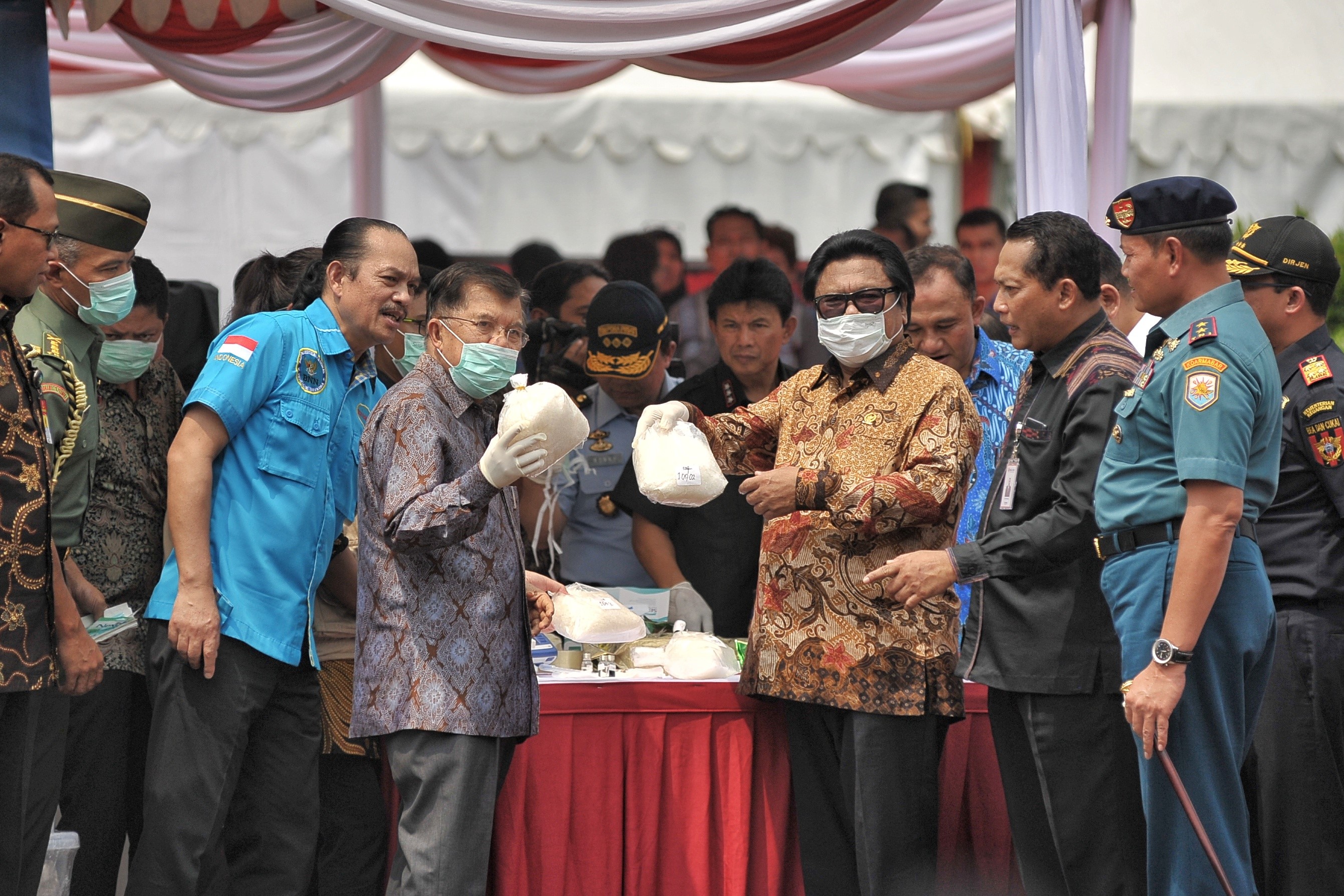 今年五月，印尼大規模掃毒行動，查扣超過4000公斤的安非他命毒品。（東方IC）