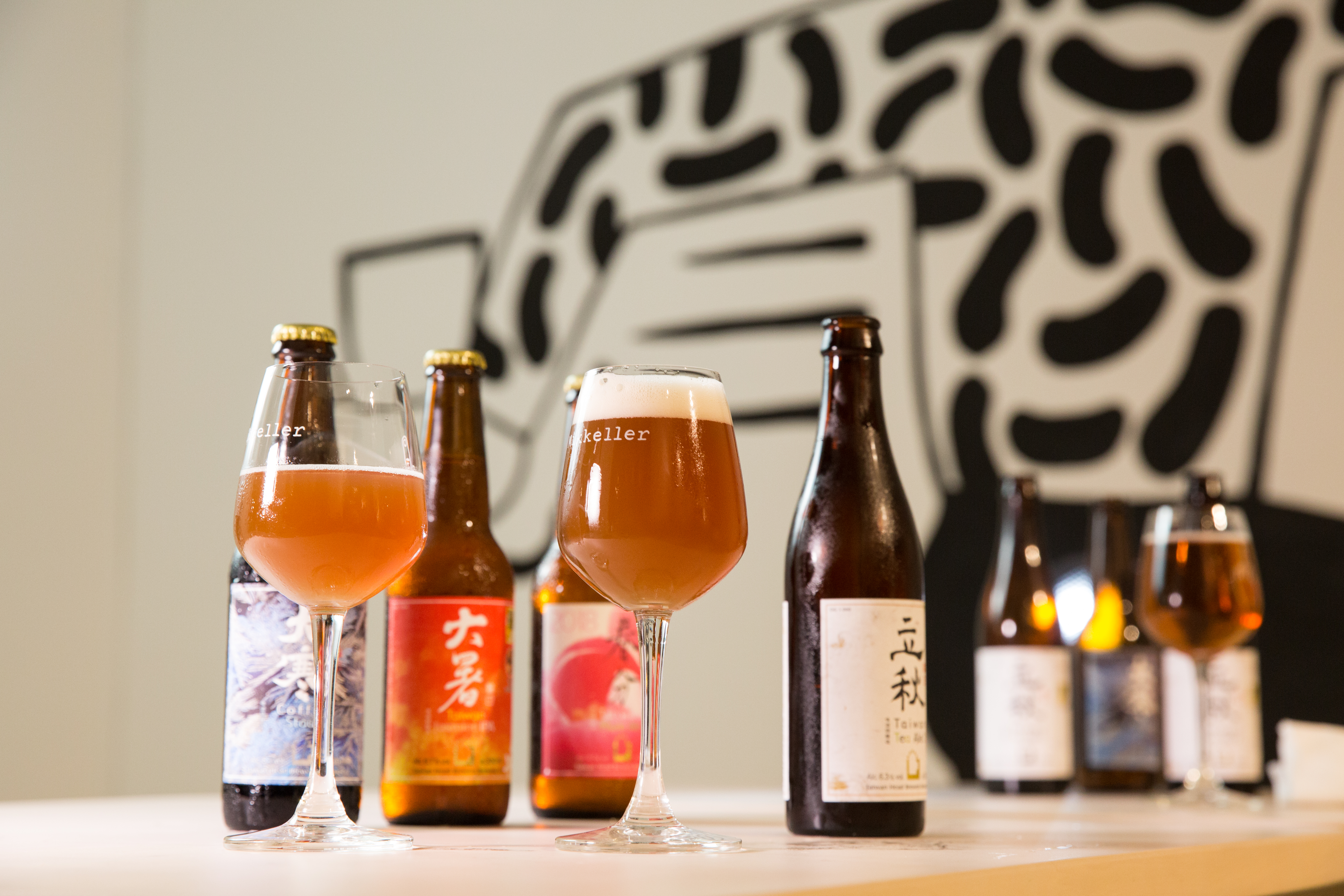 啤酒頭的每一款酒，至少使用1項台灣原物料，用濃濃台味訴說台灣在地與精釀啤酒結合的故事。