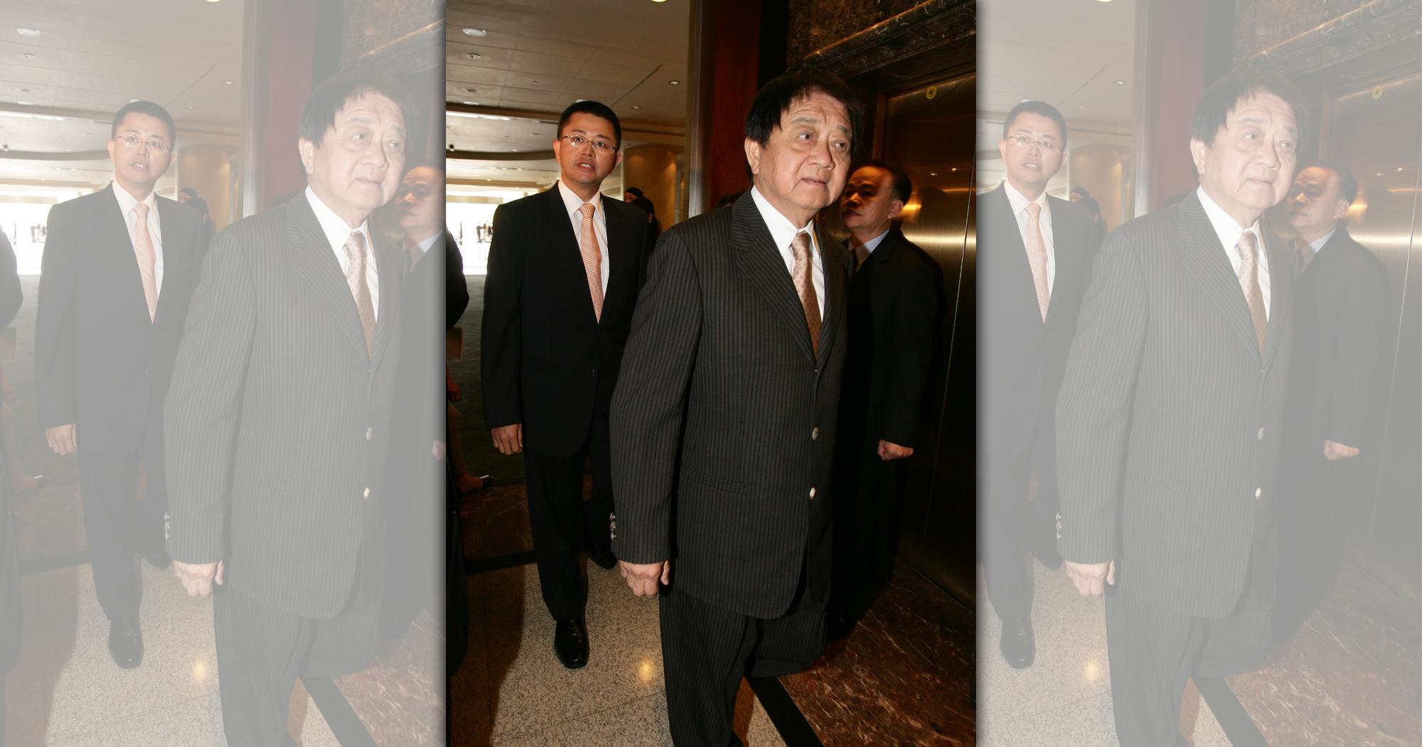 洪文棟曾因不滿新光吳家績效，一度挑戰吳東進新光金董事長位置。（今周刊提供）
