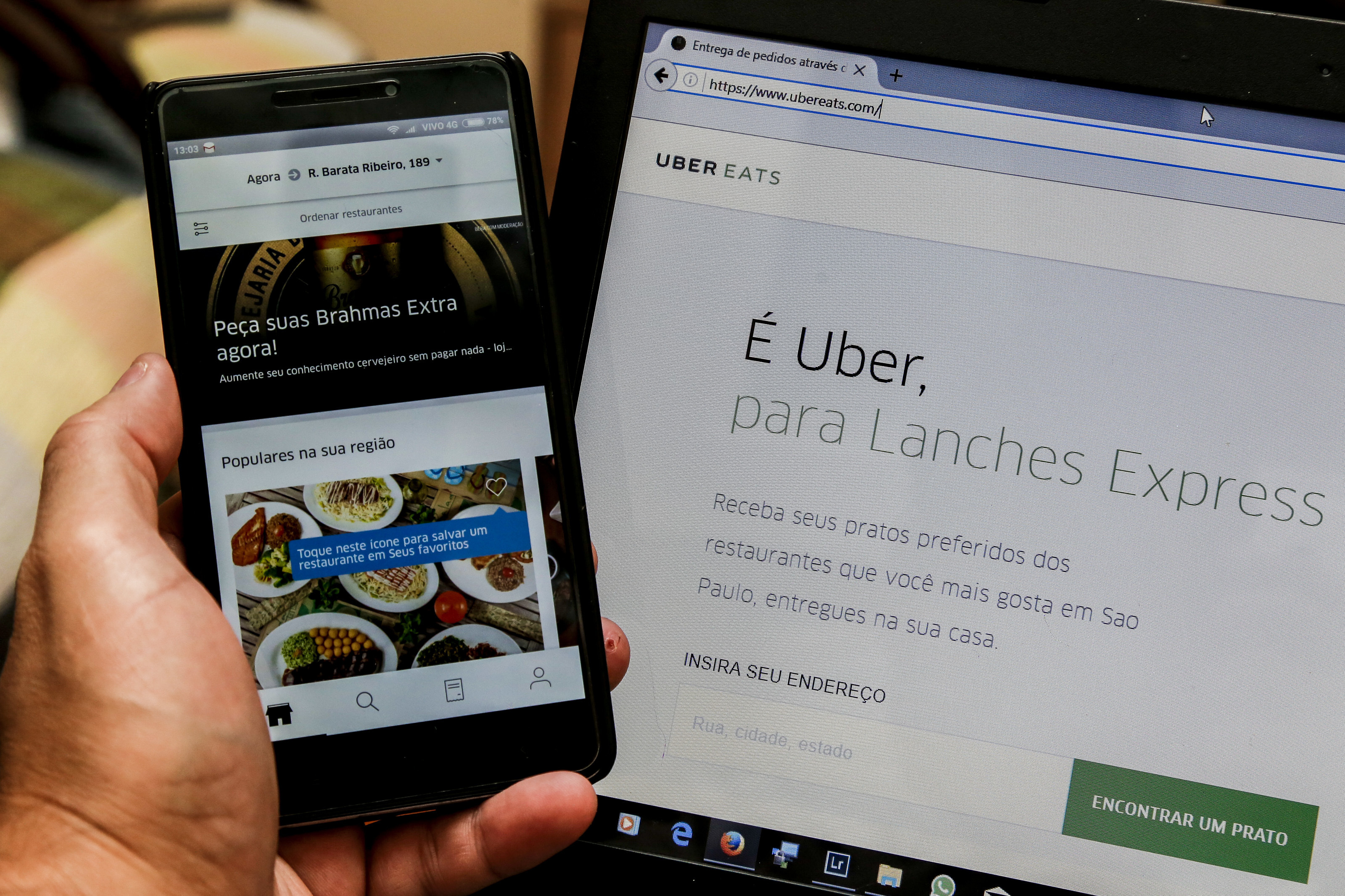 UberEats在巴西里約提供餐點外送服務。（東方IC）