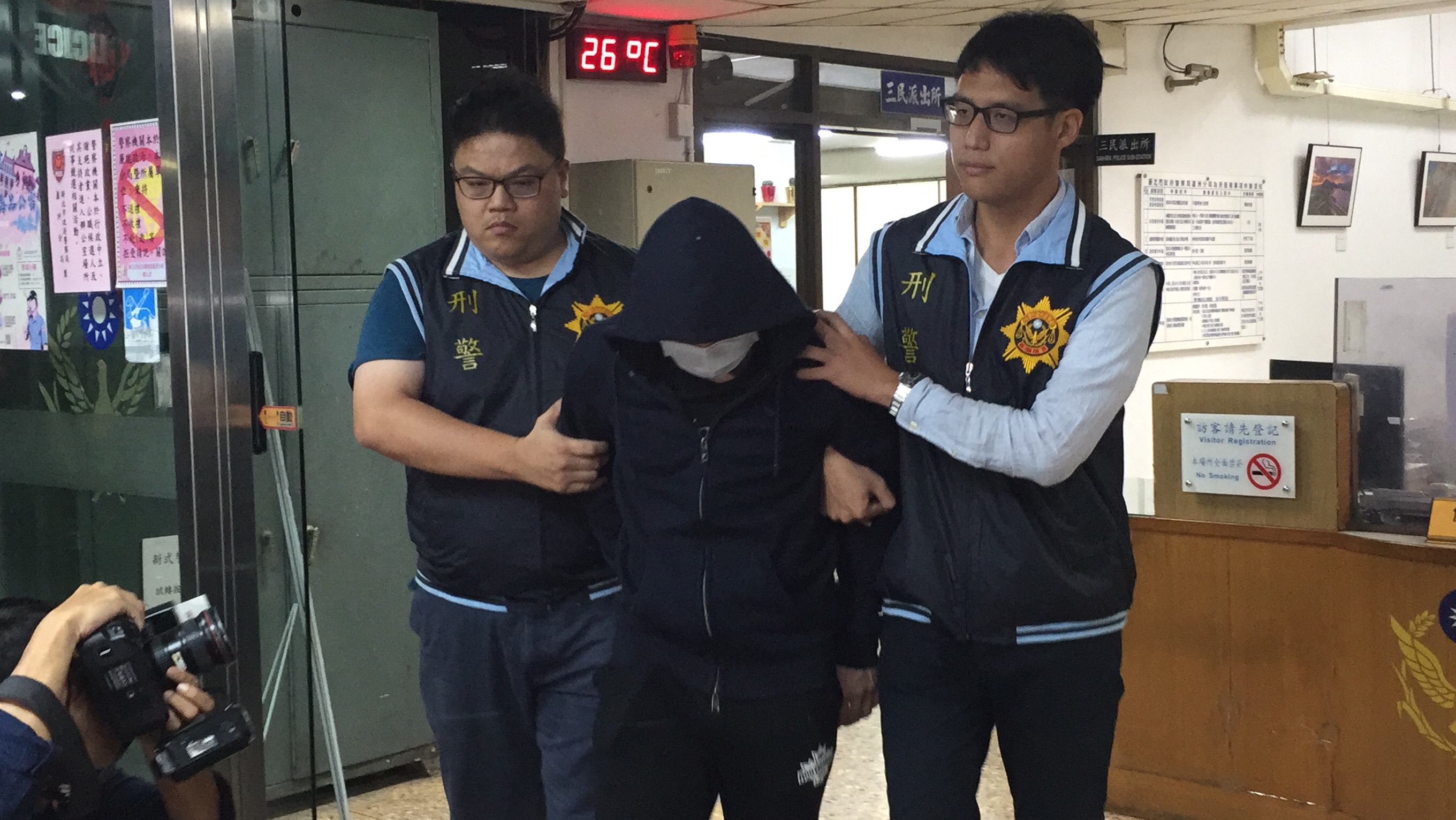 警方鎖定陳姓犯嫌，依槍砲等罪嫌移送。（翻攝畫面）