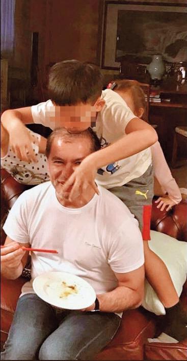 據了解,連勝武的兒子與馬塞爾(前)玩在一塊,還說要教馬塞爾中文。(翻攝路永佳Instagram)