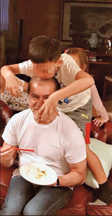 據了解，連勝武的兒子與馬塞爾（前）玩在一塊，還說要教馬塞爾中文。（翻攝路永佳Instagram）