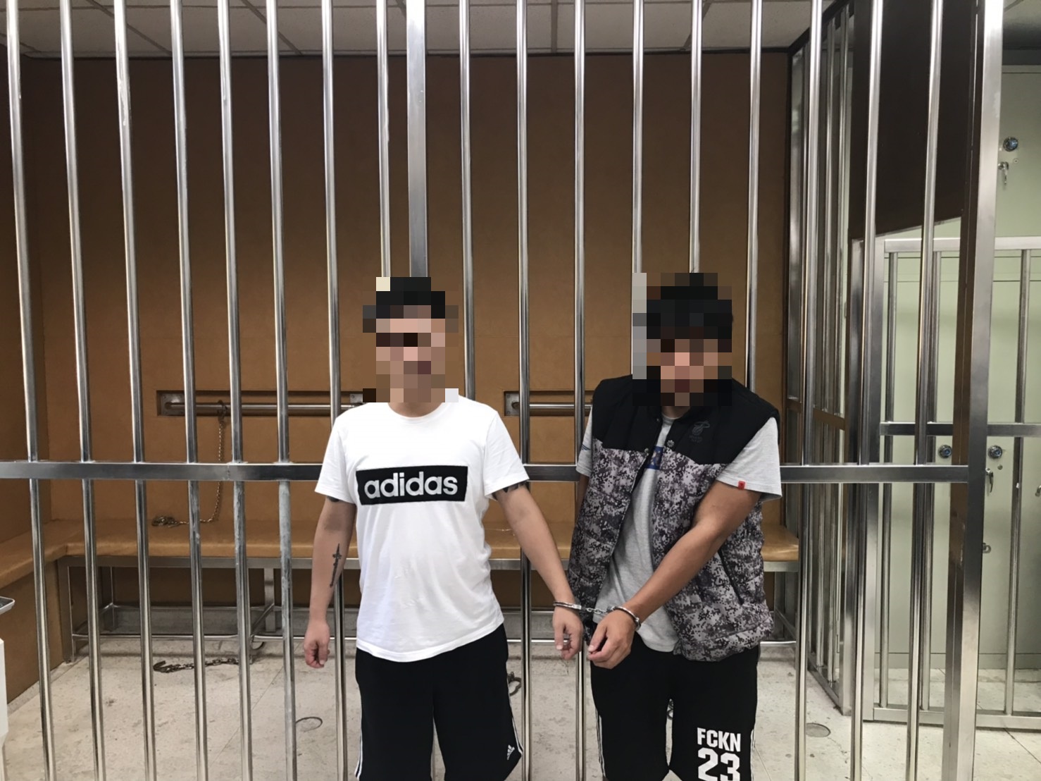 2名嫌犯訊後，依違反毒品危害防制條例移送偵辦。（翻攝畫面）