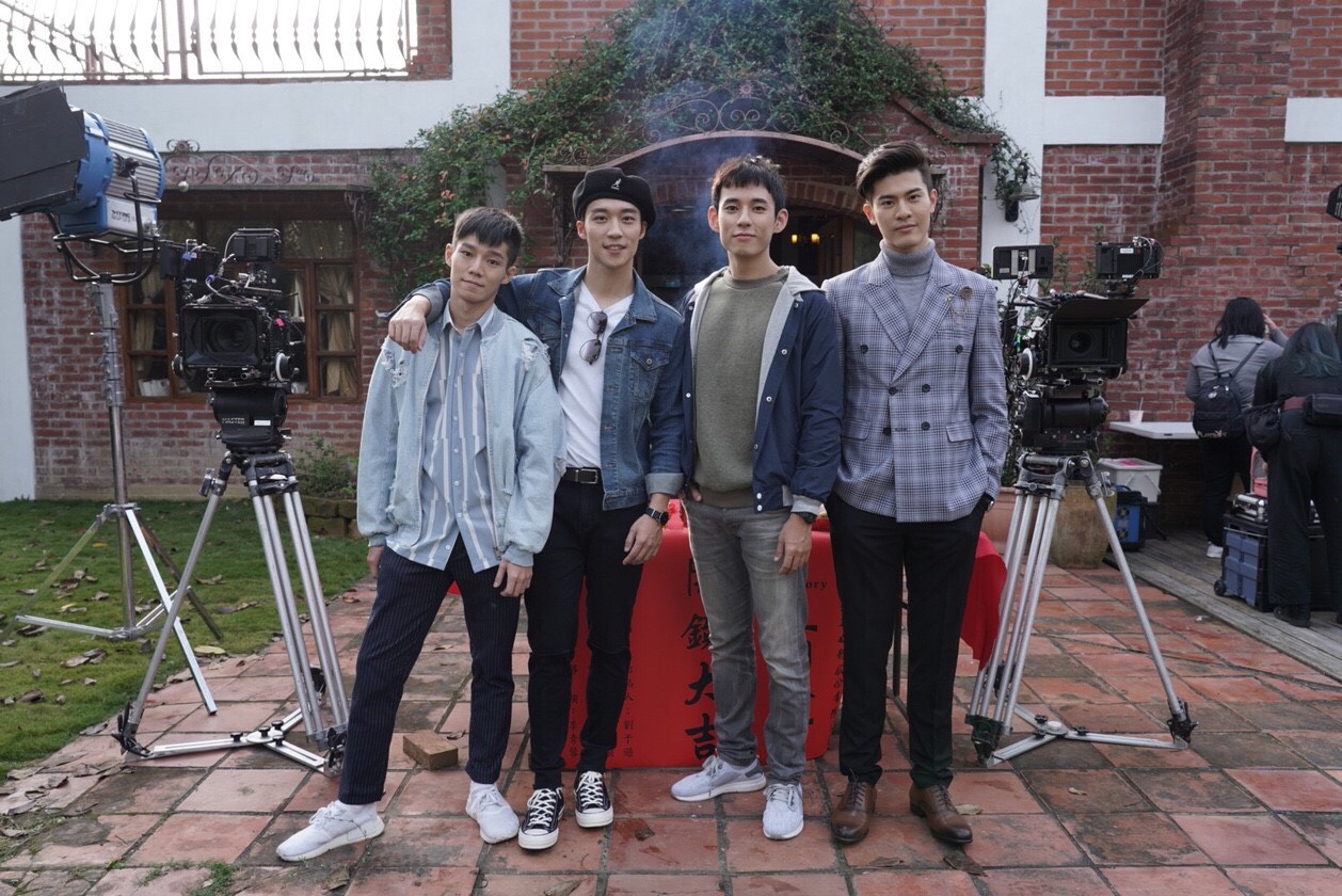 《圈套》將有兩對高顏質、好身材的雙CP，分別由徐鈞浩、吳承洋、卞慶華、陳廷軒領銜主演。（CHOCO TV提供）