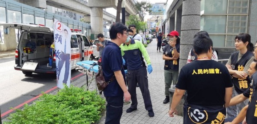 警方立即到場偵辦候選人被打一事。（警方提供）