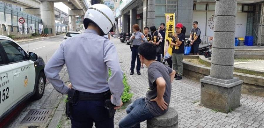 警方迅速逮捕傷人的王姓男子。（警方提供）