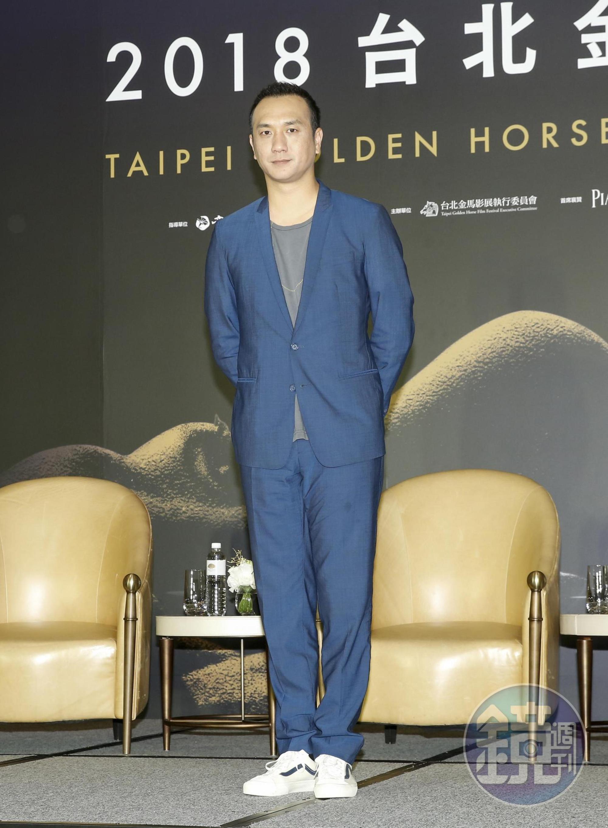 個性派的黃覺,因為外型如硬漢而當上男主角。