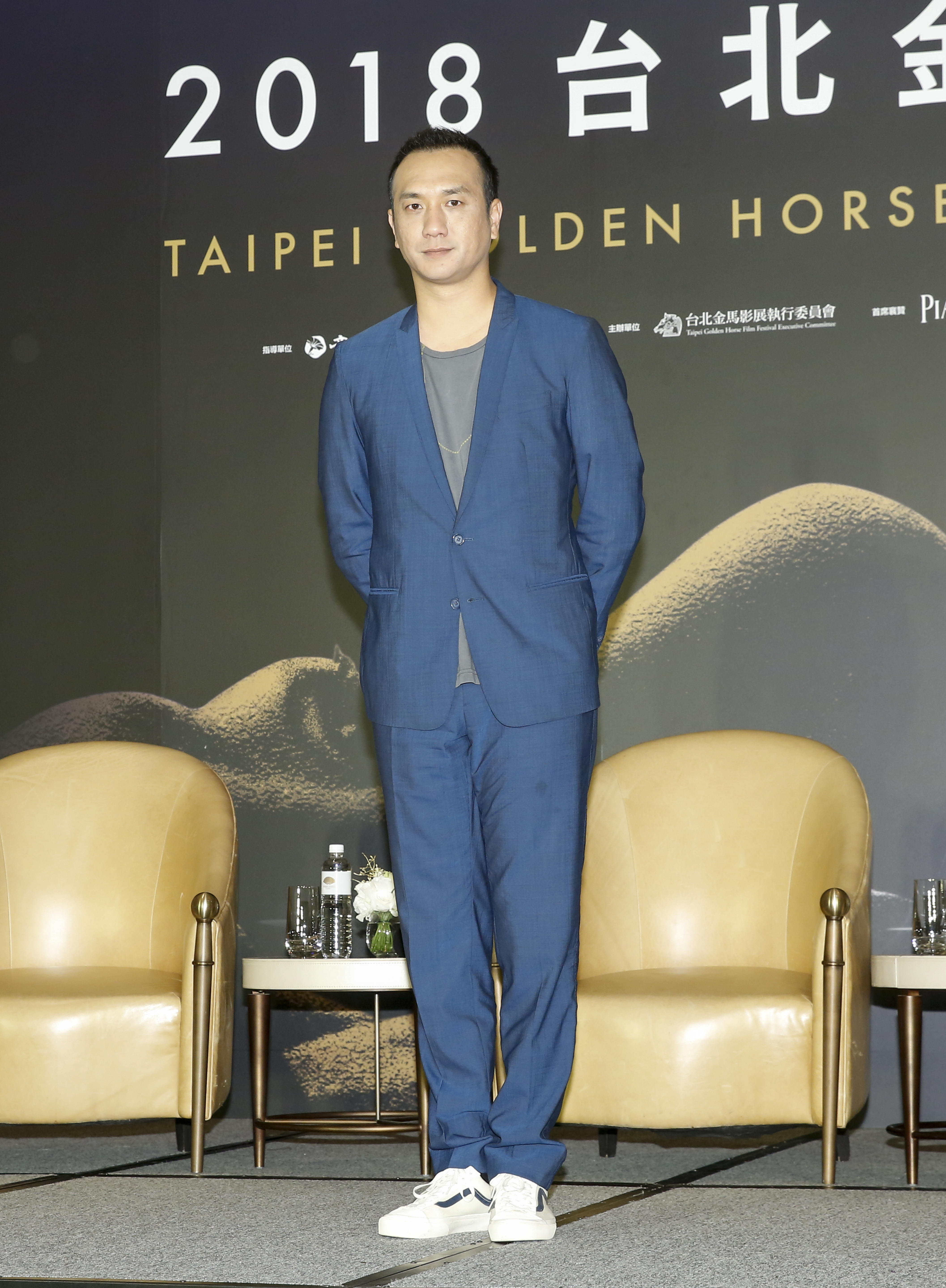 個性派的黃覺,因為外型如硬漢而當上男主角。
