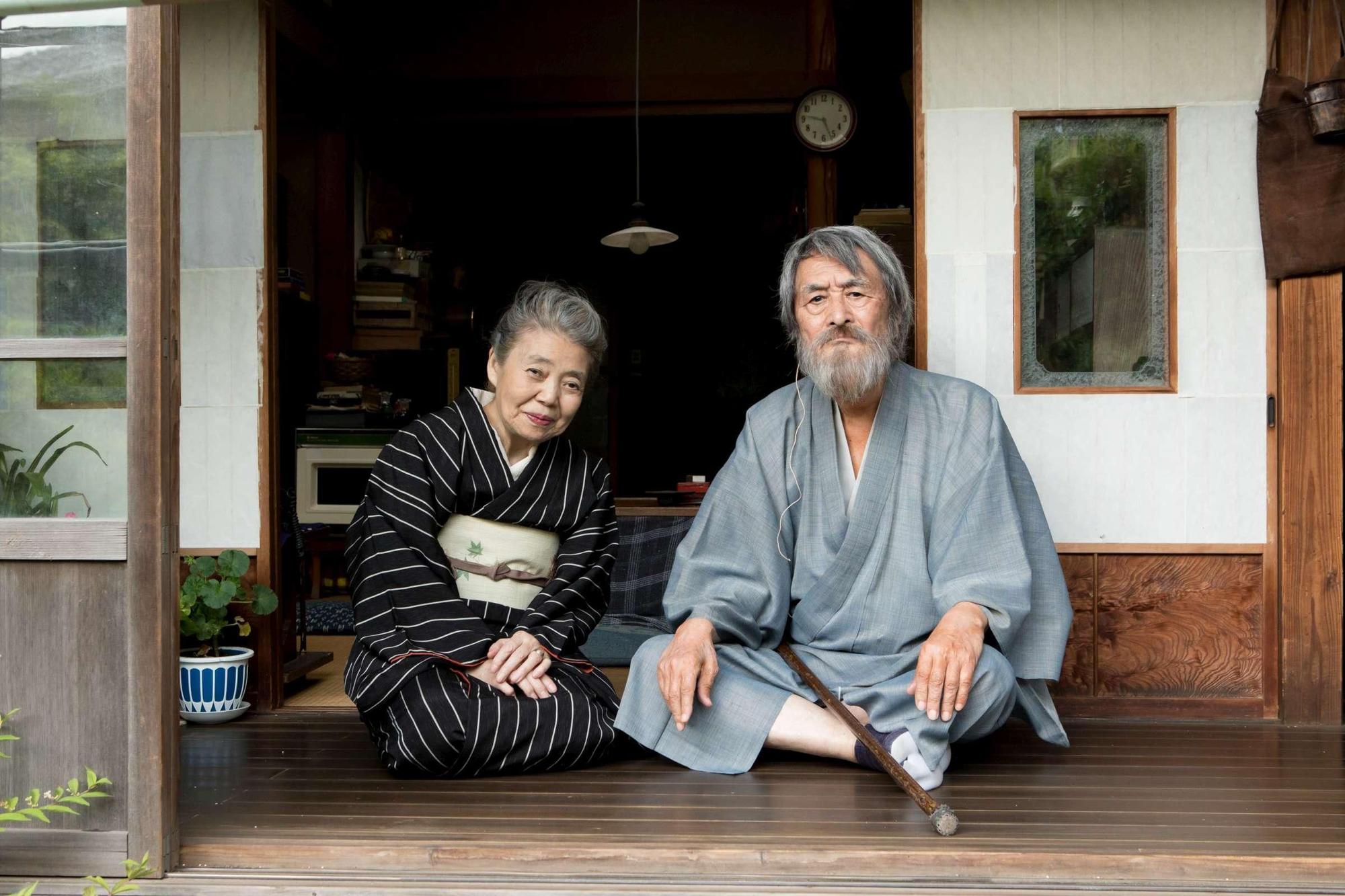 《仙人畫家:熊谷守一》由資深演員山崎努與樹木希林攜手演出人生伴侶。(高雄電影館提供)