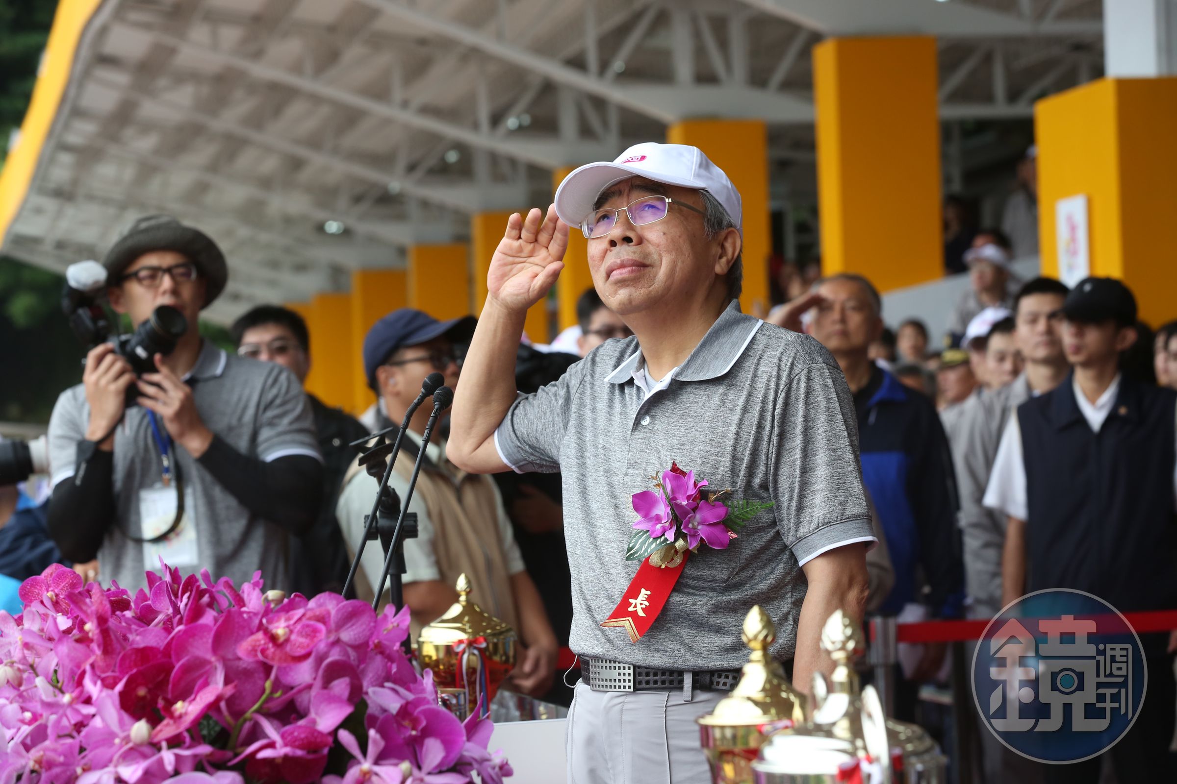 王文淵主持台塑運動會，並宣布今年年終6個月往上加。