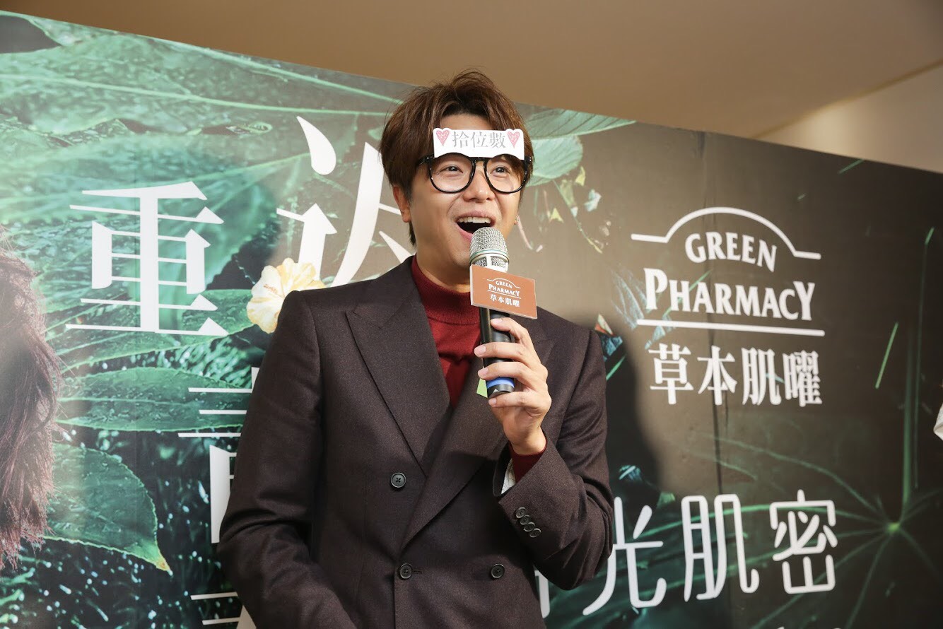 黃鴻萱對女友及粉絲都非常寵愛。