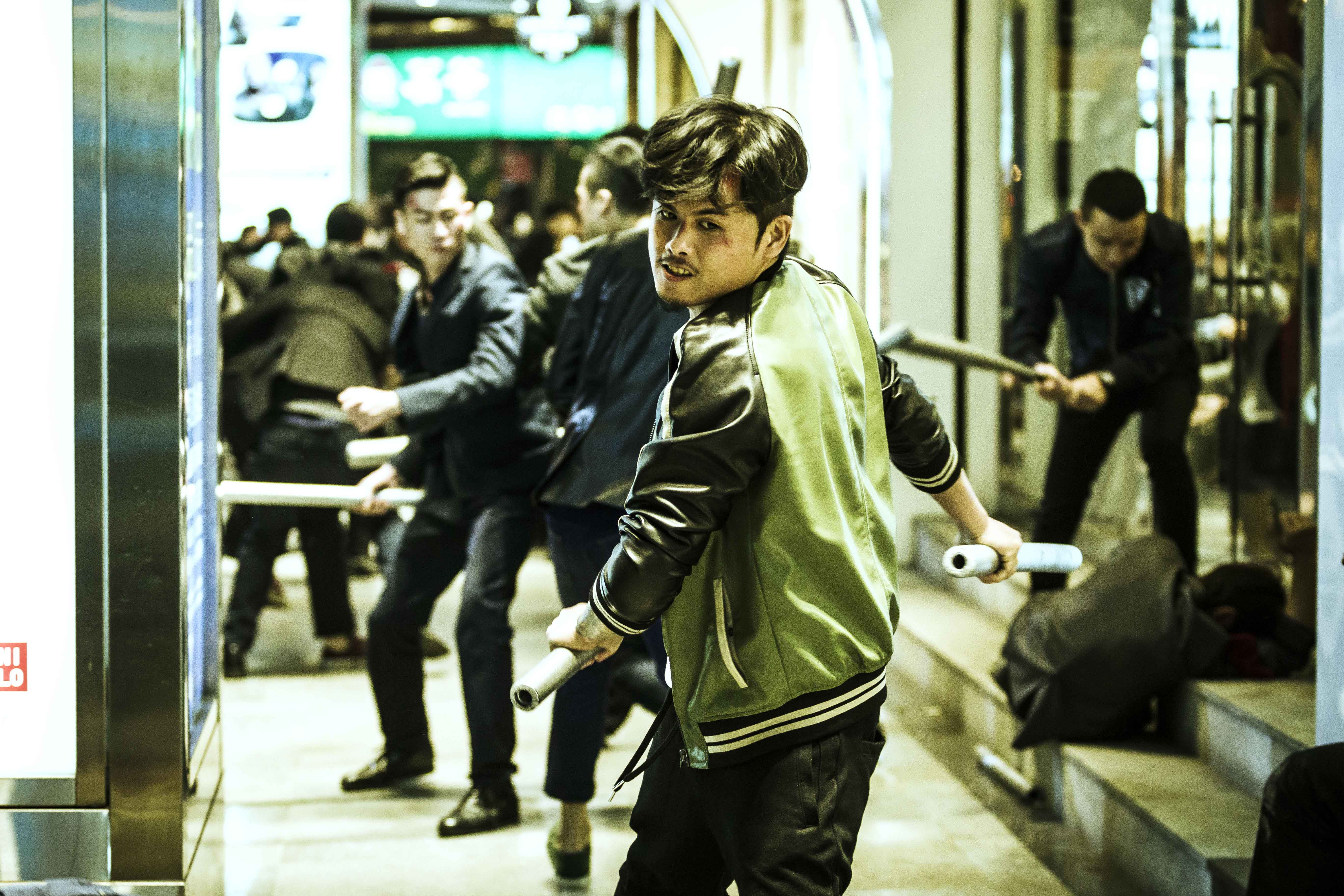 張再興曾經誤入歧途，因此演起流氓絲絲入扣，他在《角頭：王者再起》將小混混「宗保」演得有血有肉，帶動觀眾情緒。（理大多媒體提供）