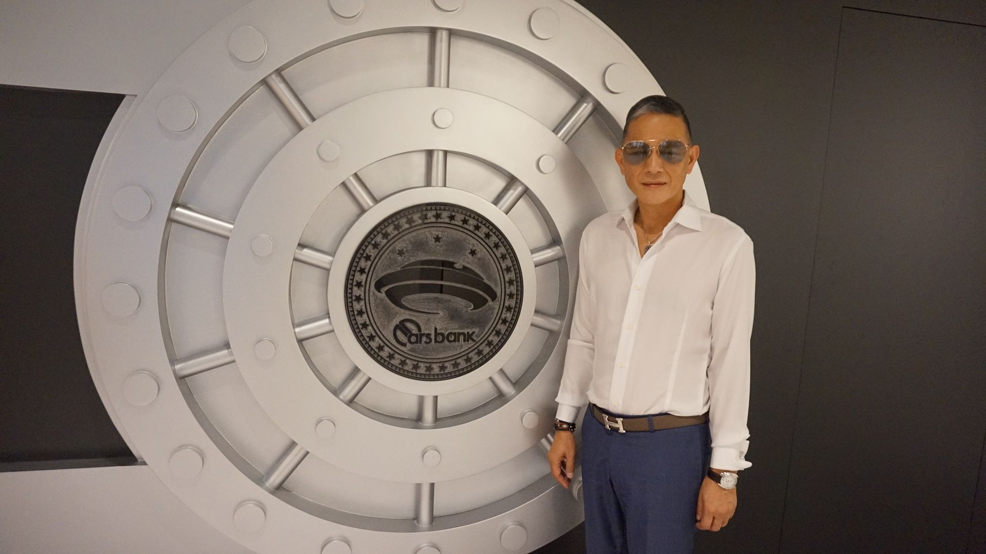 高雄人道國際酒店原名皇統飯店,火星人集團代表人莊連豪表示已由他買下。