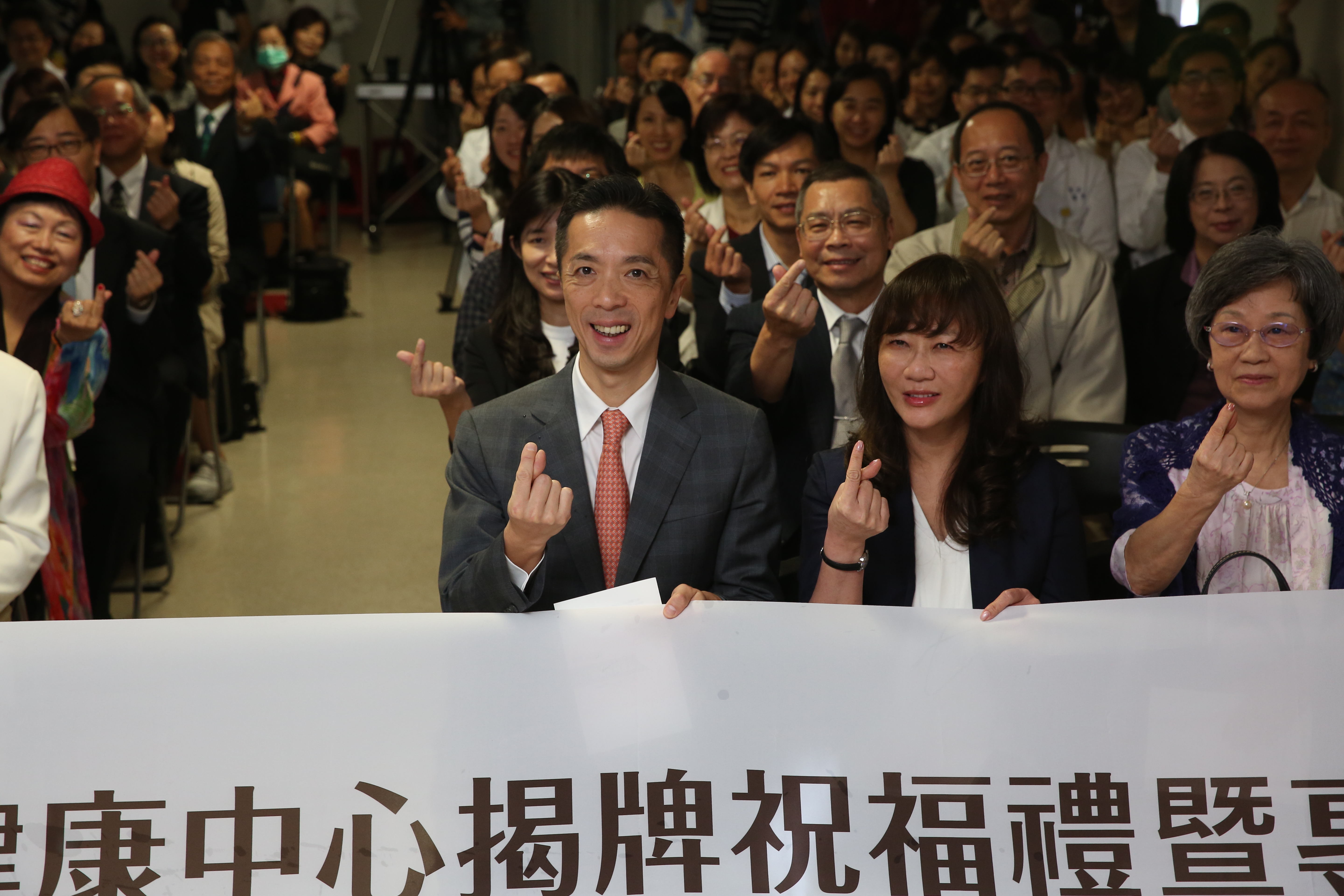 陳致遠去年捐贈1.5億元成立「勇源婦女健康中心」，希望女性能得到完整和良好的照顧。