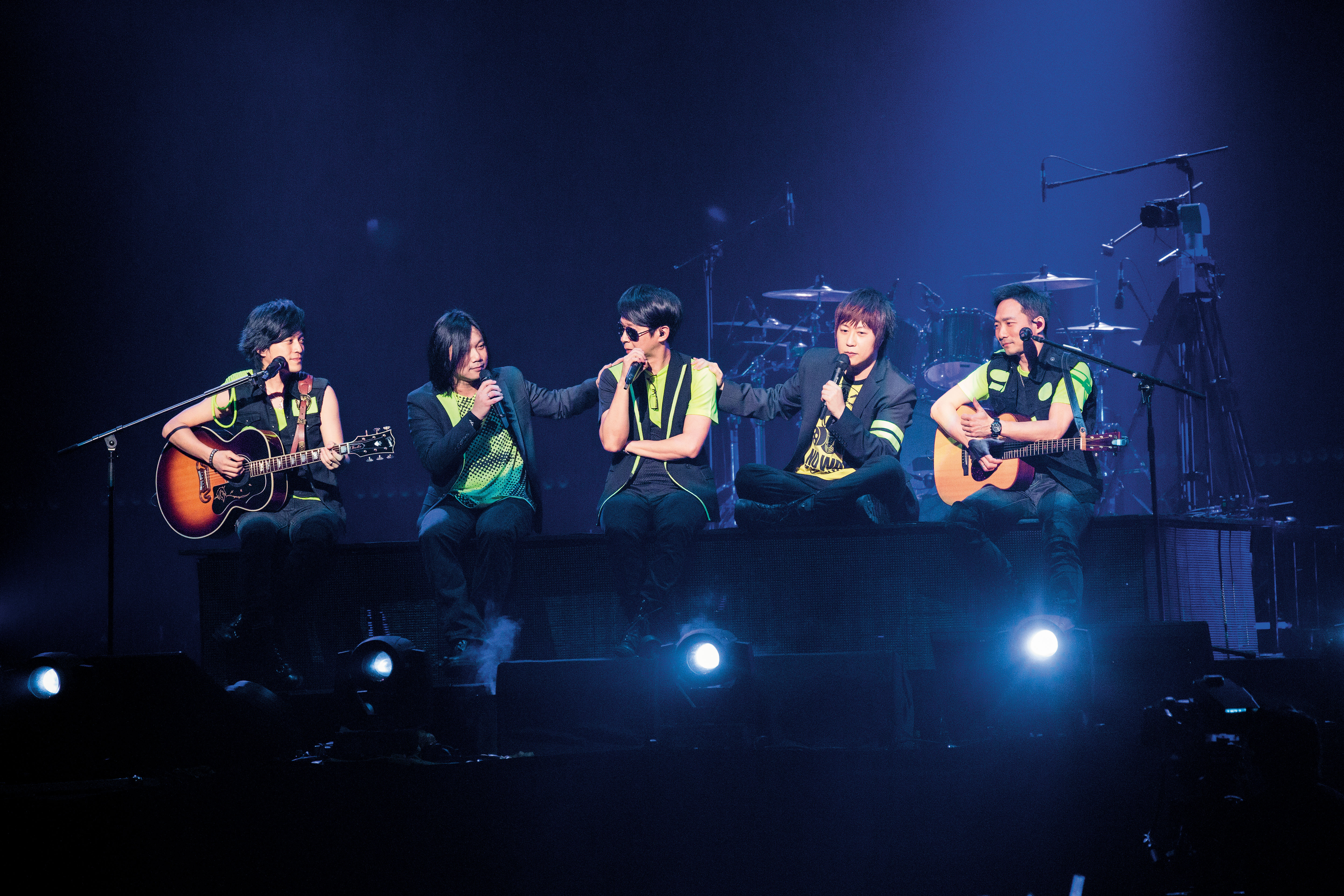 五月天人氣風靡全台，天團門票也在黃牛票網站被哄抬到天價。