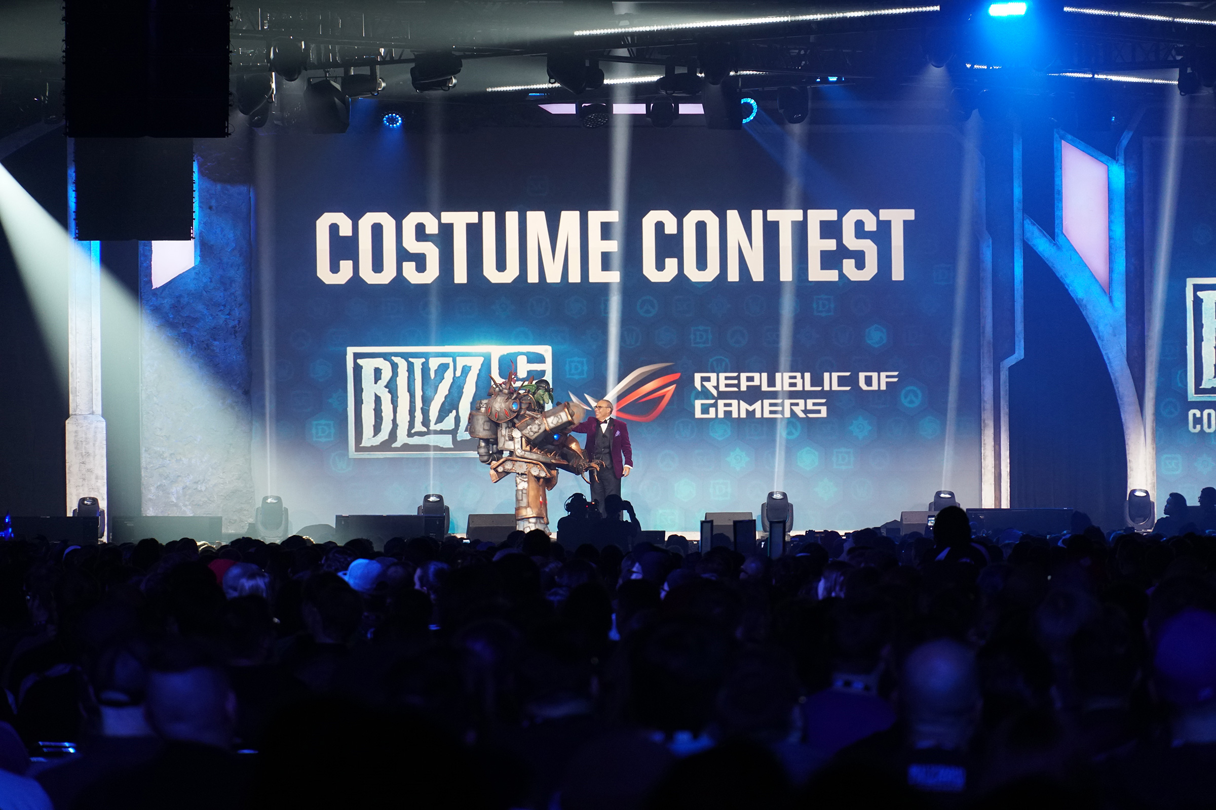 「社群之夜」會精選玩家在遊戲社群的創作，向全球玩家進行展示。