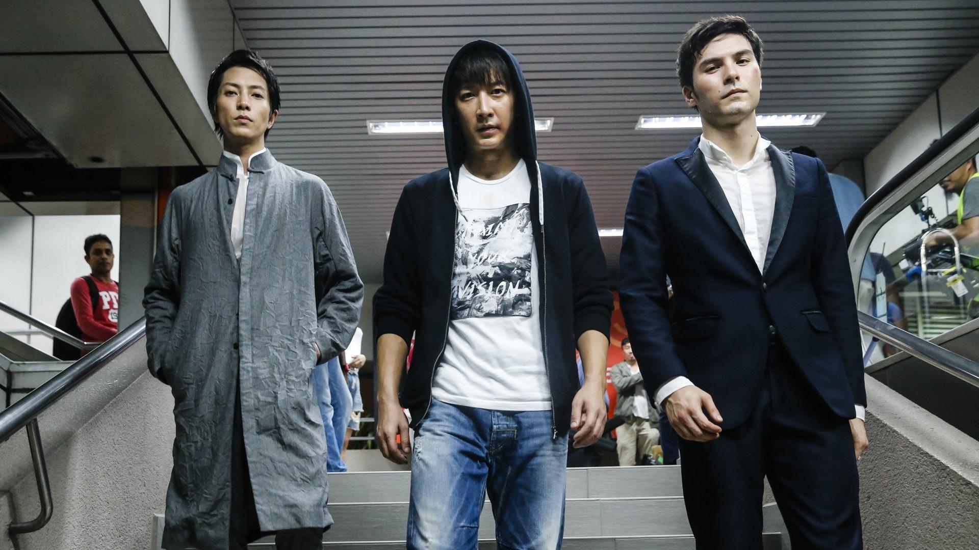鳳小岳、韓庚、山下智久三國帥哥合演的動作片《解碼遊戲》抽中5號。（翻攝自hk01）