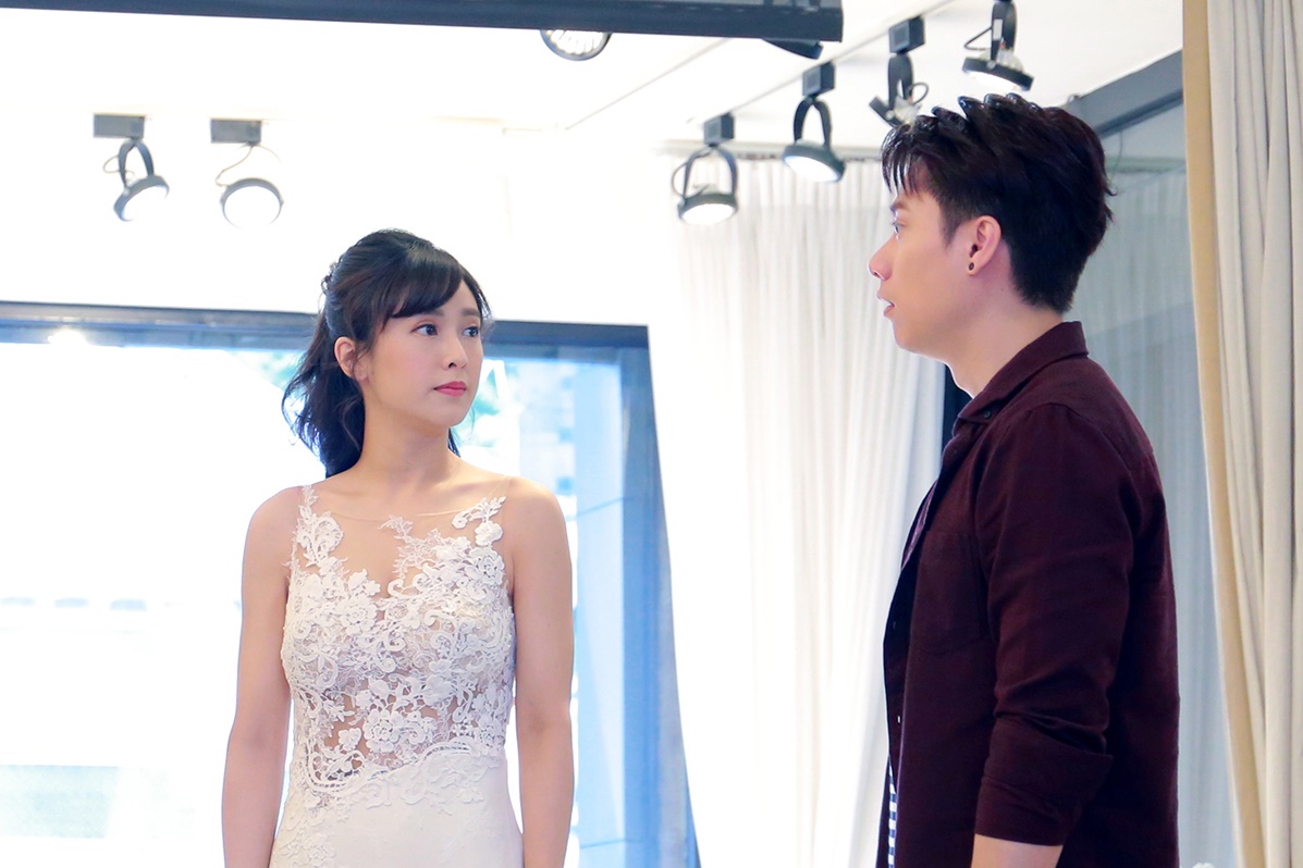 劉書宏（右）在戲裡搞大大元肚子，戲外也不排斥先有後婚。