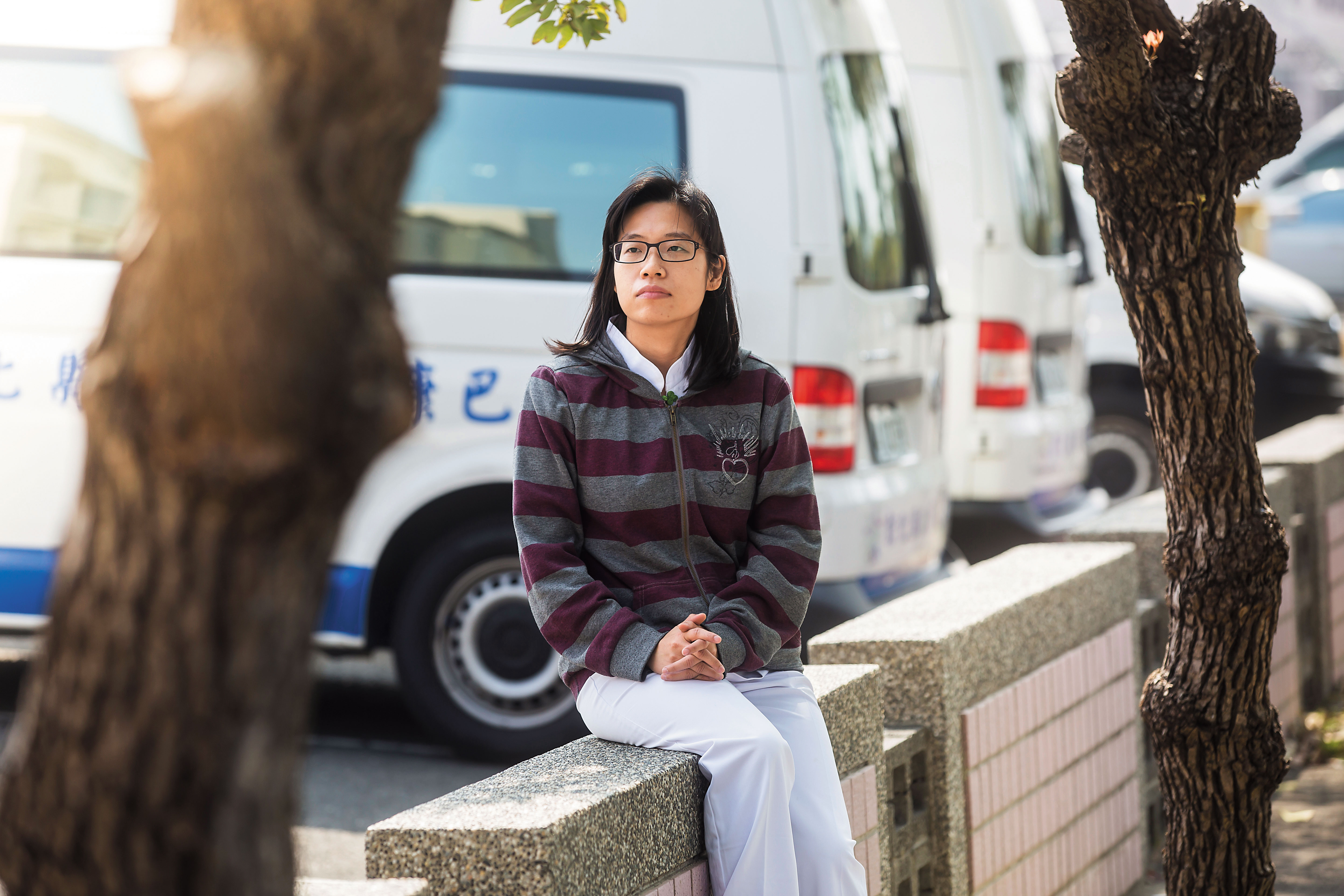 護理師蔡佾姿指出，手術自費耗材多，實支實付險有助於填補醫療支出。
