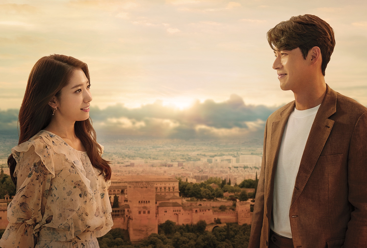 炫彬與朴信惠的新作品《阿爾罕布拉宮的回憶》將於12月1日於Netflix全球同步上線。（Netflix提供）