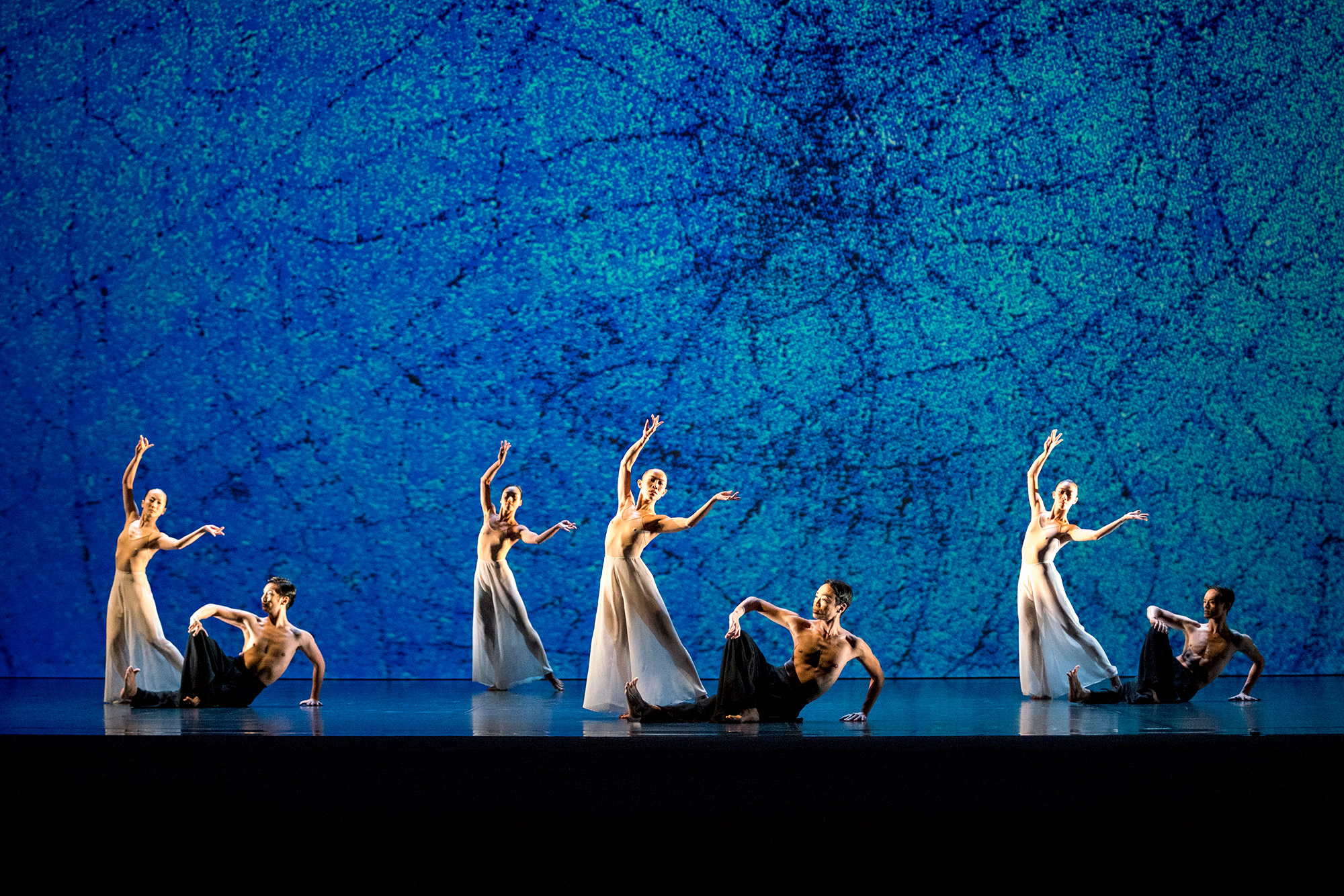 林懷民精選舞作推出久未重逢的《竹夢》。（劉振祥攝影，雲門提供）