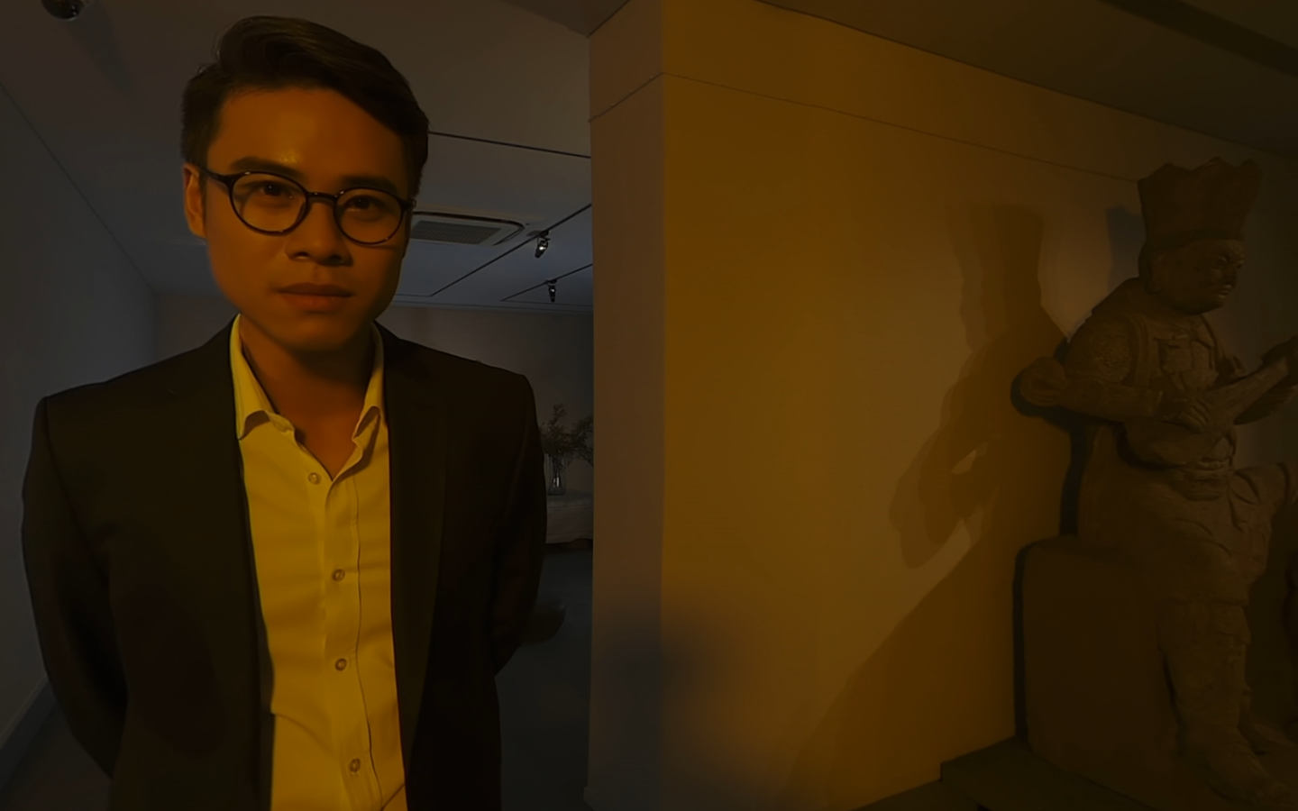 李中執導的VR影片《董仔的人Mr.Buddha》找來吳定謙主演,是繼兩人父執輩的小野與吳念真後,電影人第二代的合作。