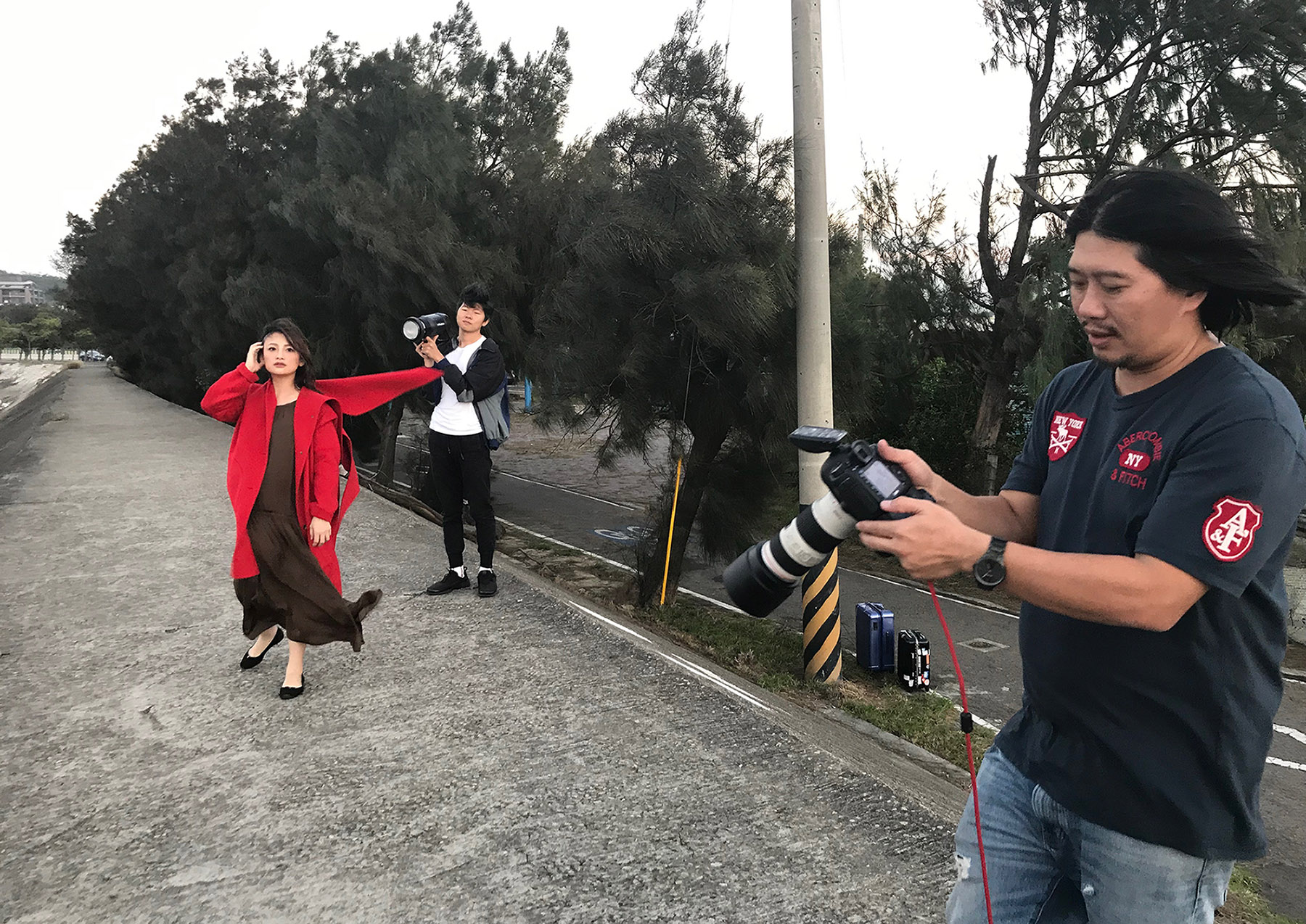 台語女歌手張涵雅13日生下次子，產前還在為新專輯拍封面照。（好痛音樂提供）