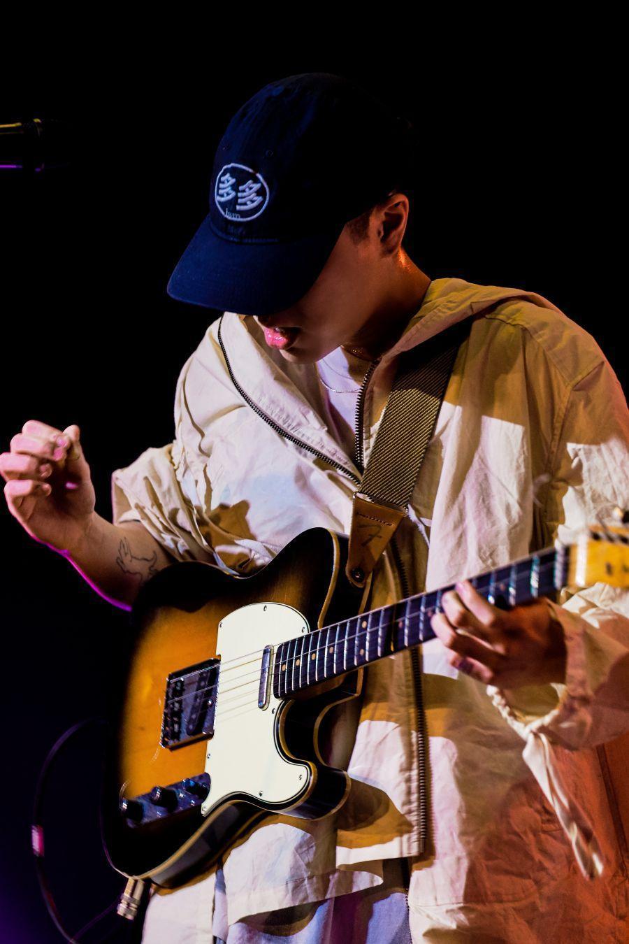 韓國獨立搖滾樂團HYUKOH，受江詩丹頓之邀，在首爾的FiftySix錶款亞洲發表會上舉行小型演唱會。該樂團主唱吳赫在台灣也擁有很多樂迷，並曾在金曲獎上表演。