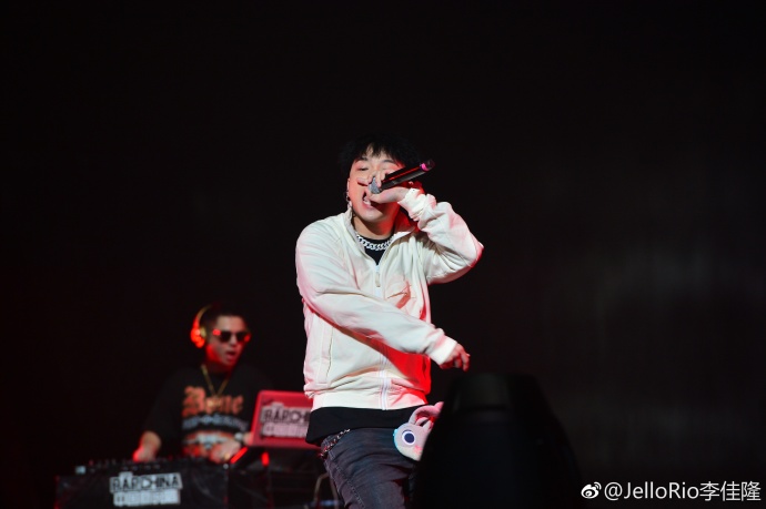 李佳隆因為《中國新說唱》聲名大噪，是討論度極高的選手。（翻攝自李佳隆微博）