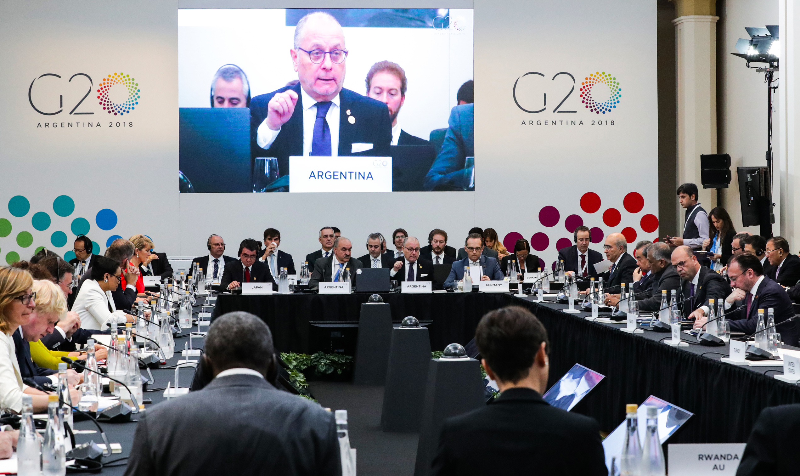 G20高峰會是目前市場最關注的焦點，投資人也該密切留意中美雙方的談判情況。（東方IC）