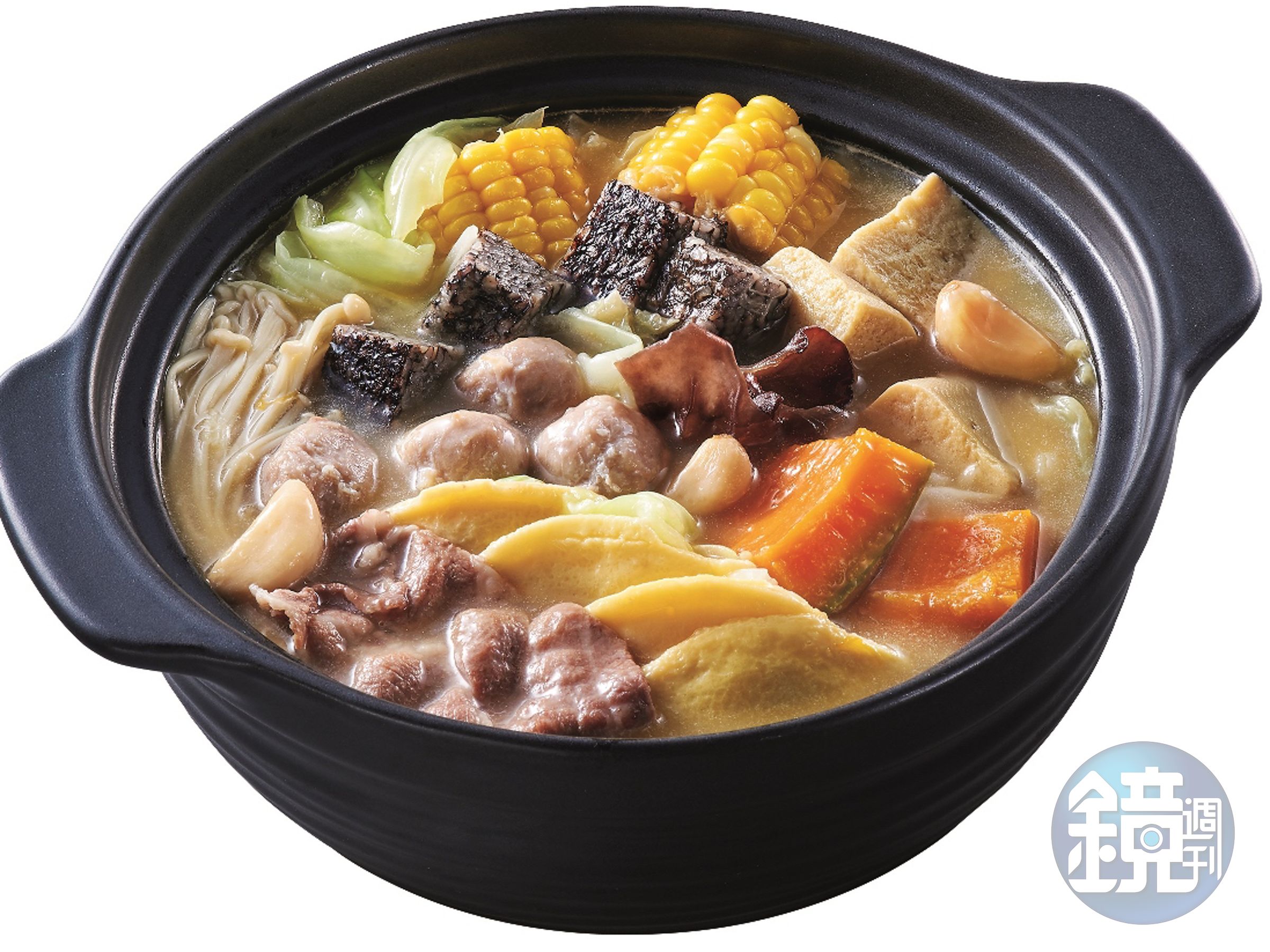 肉舖火鍋概念起家的「肉大人」與統一超商合作，推出「蒜頭釀味噌鍋」真空包。（899元／份，統一超商提供）