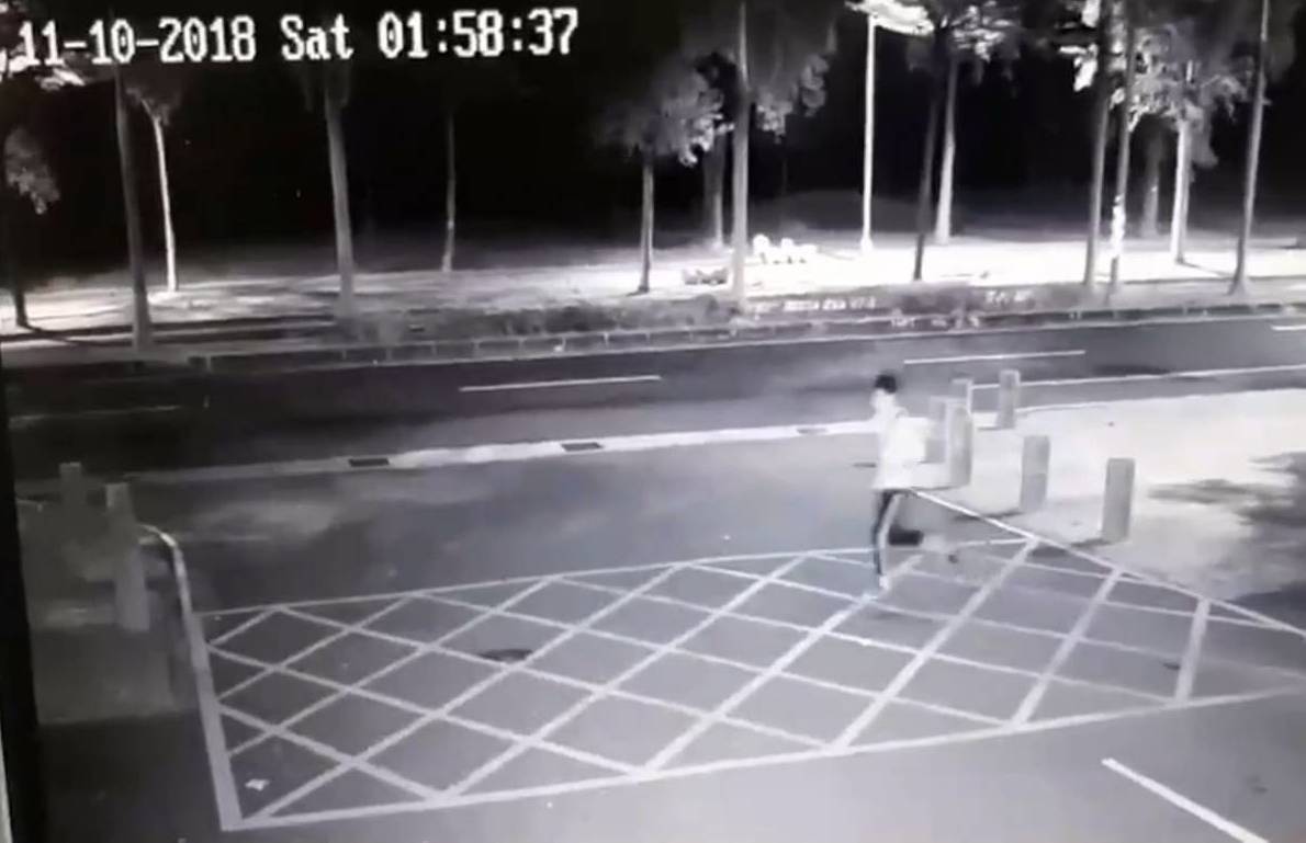 莊嫌裝外籍移工行搶超商，犯案後都用逃跑的方式讓警方追不到人。（翻攝畫面）