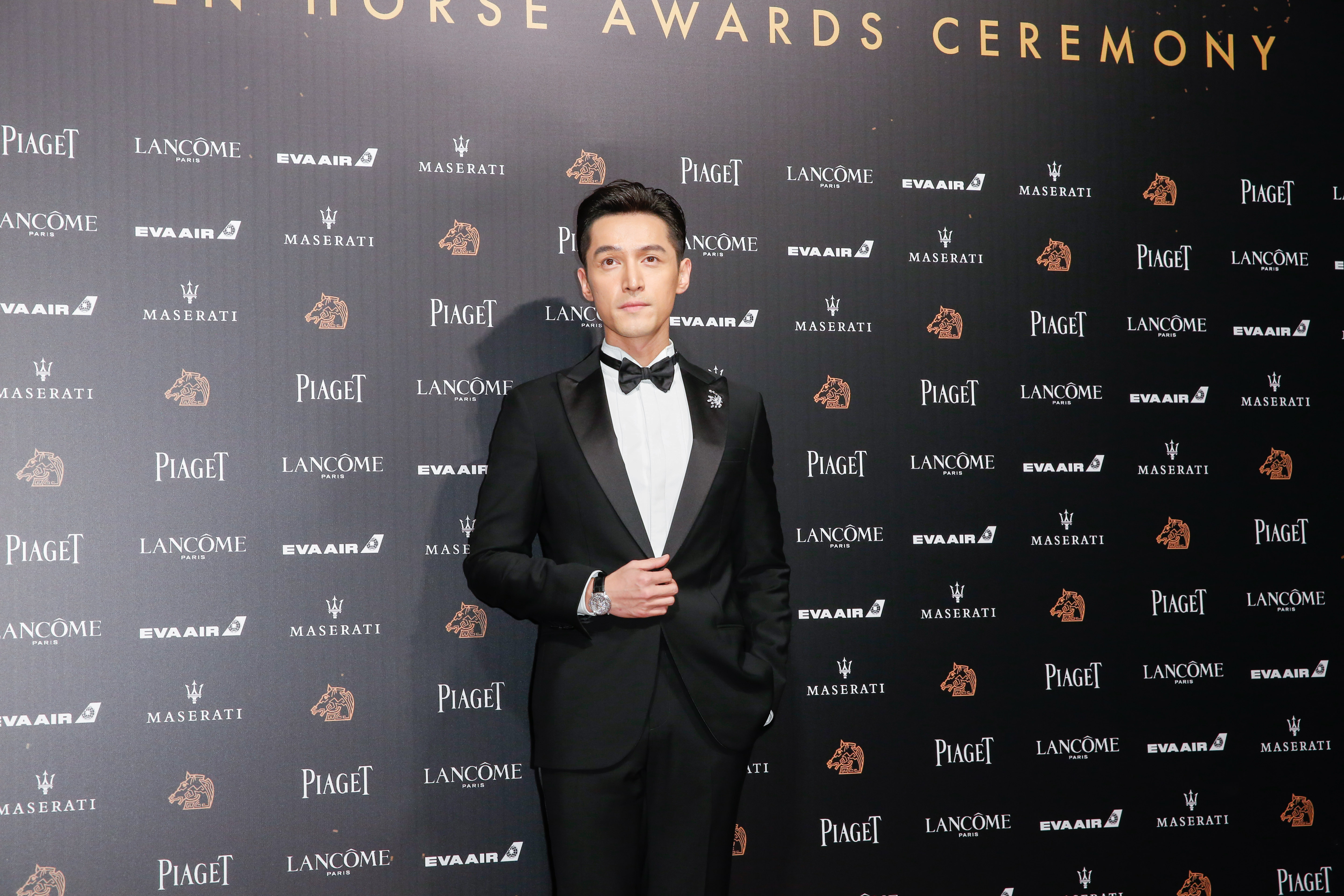 男神胡歌今年首次參加金馬,雖然常走紅毯,他還是相當緊張,說自己「腦筋一片空白,而且紅毯怎麼那麼長!」