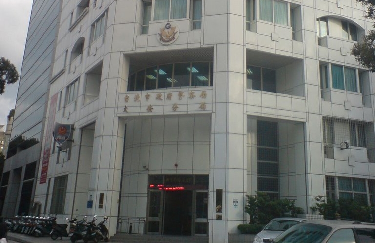 陸客一行人12人疑似吃霸王餐，店家已經向轄區大安分局報案。（翻攝畫面）