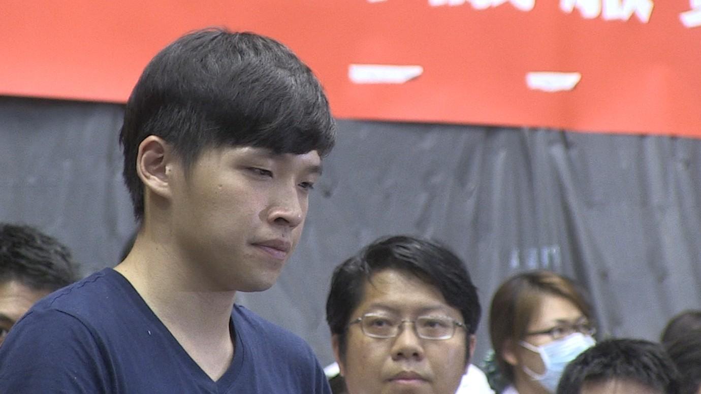 《我們的青春,在台灣》從太陽花運動一路拍攝陳為廷。(金馬執委會提供)