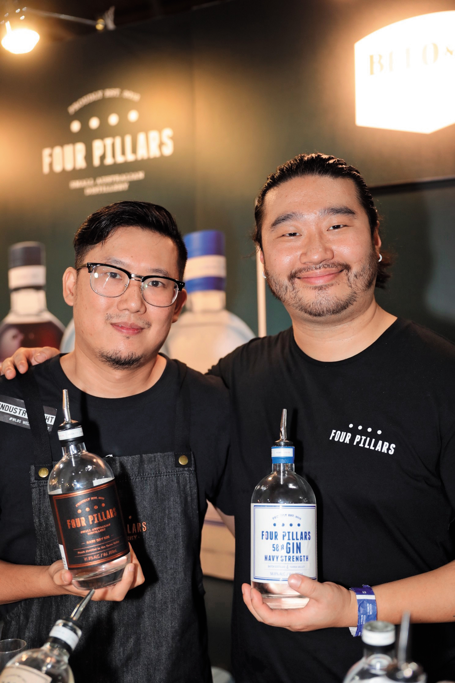 布法羅人物：布法羅另一位靈魂人物Chris（左）跟Four Pillars的品牌大使Samuel Ng（右）也來站台。