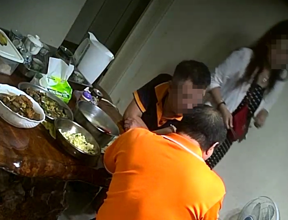 賭場生意興旺，更讓賭場不惜砸重金禮聘廚師，在用膳時間以現炒的熱食填飽賭客的胃。