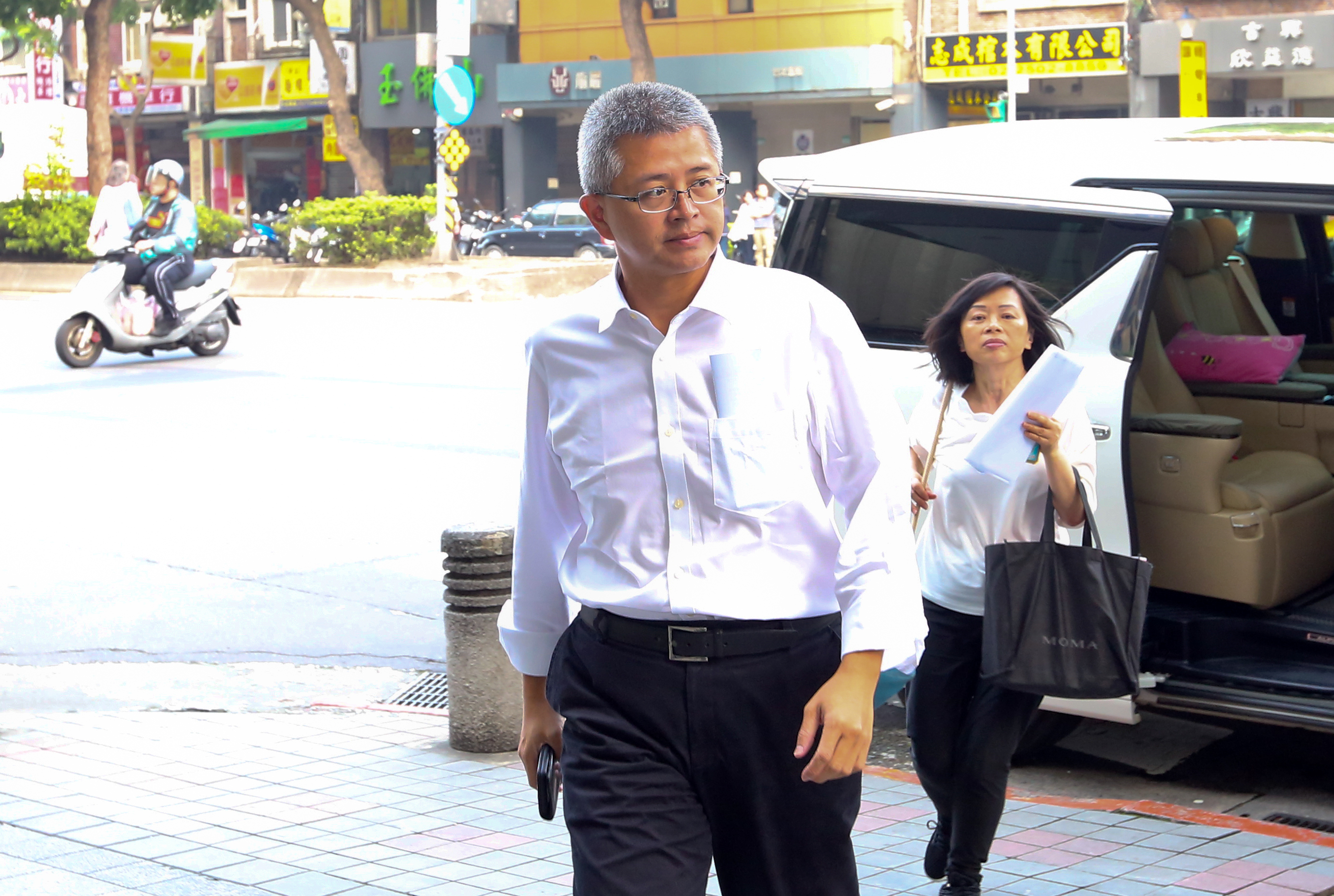 新光金大股東洪文棟本月初過世，獨子洪士琪（圖）將頂替父親洪文棟在新光內相關職位。