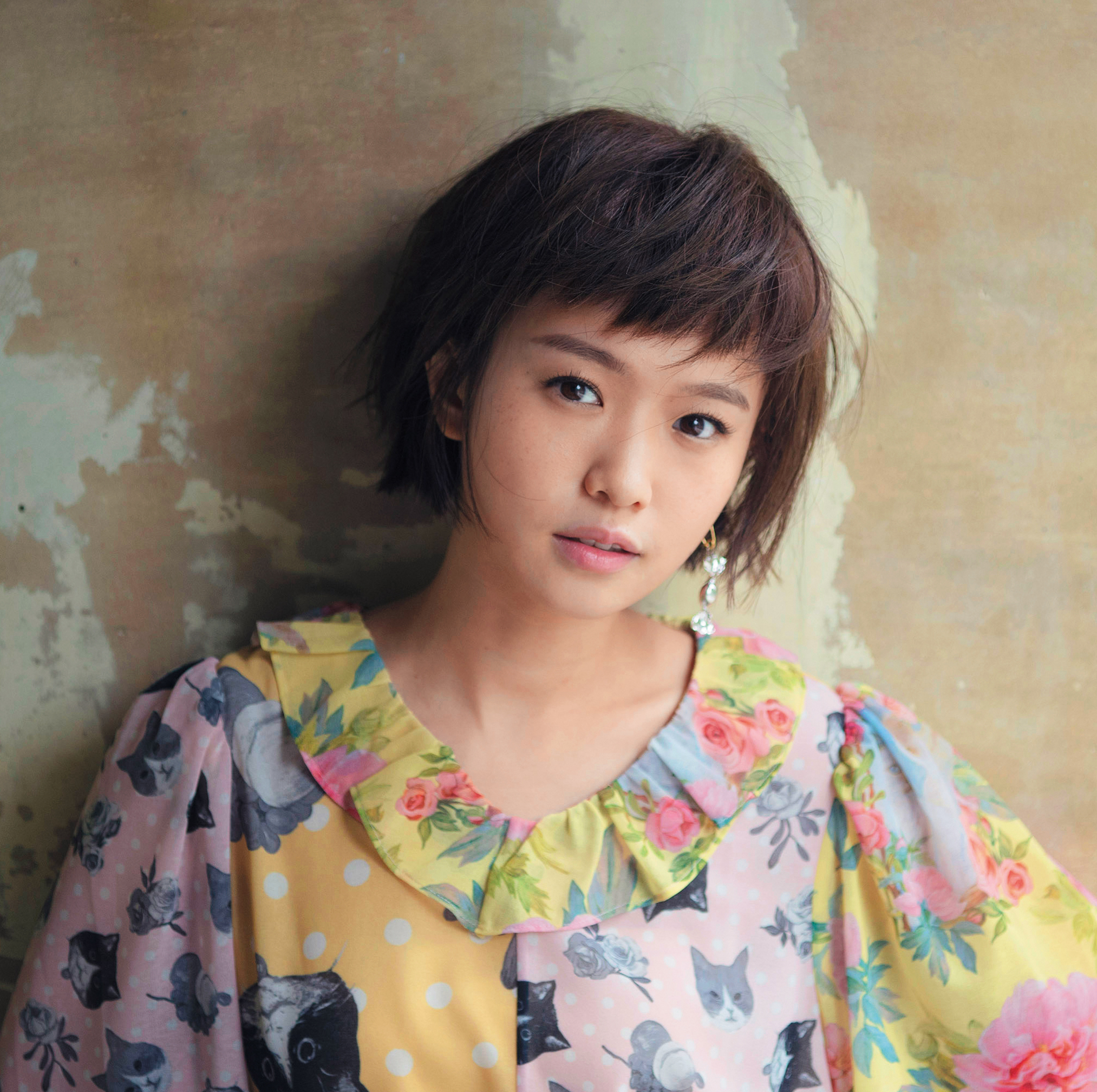 嚴正嵐以「南拳媽媽」第四代出道，卻因演出《花甲男孩轉大人》走紅還入圍金鐘獎，她認為被記住的是角色，不覺得自己像明星。（海蝶提供）