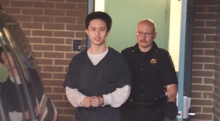 孫安佐判決尚未確定前，孫鵬已幫他找好回台就讀的學校，藉此向法官求情，讓他早日出獄回台。（翻攝自東森新聞）