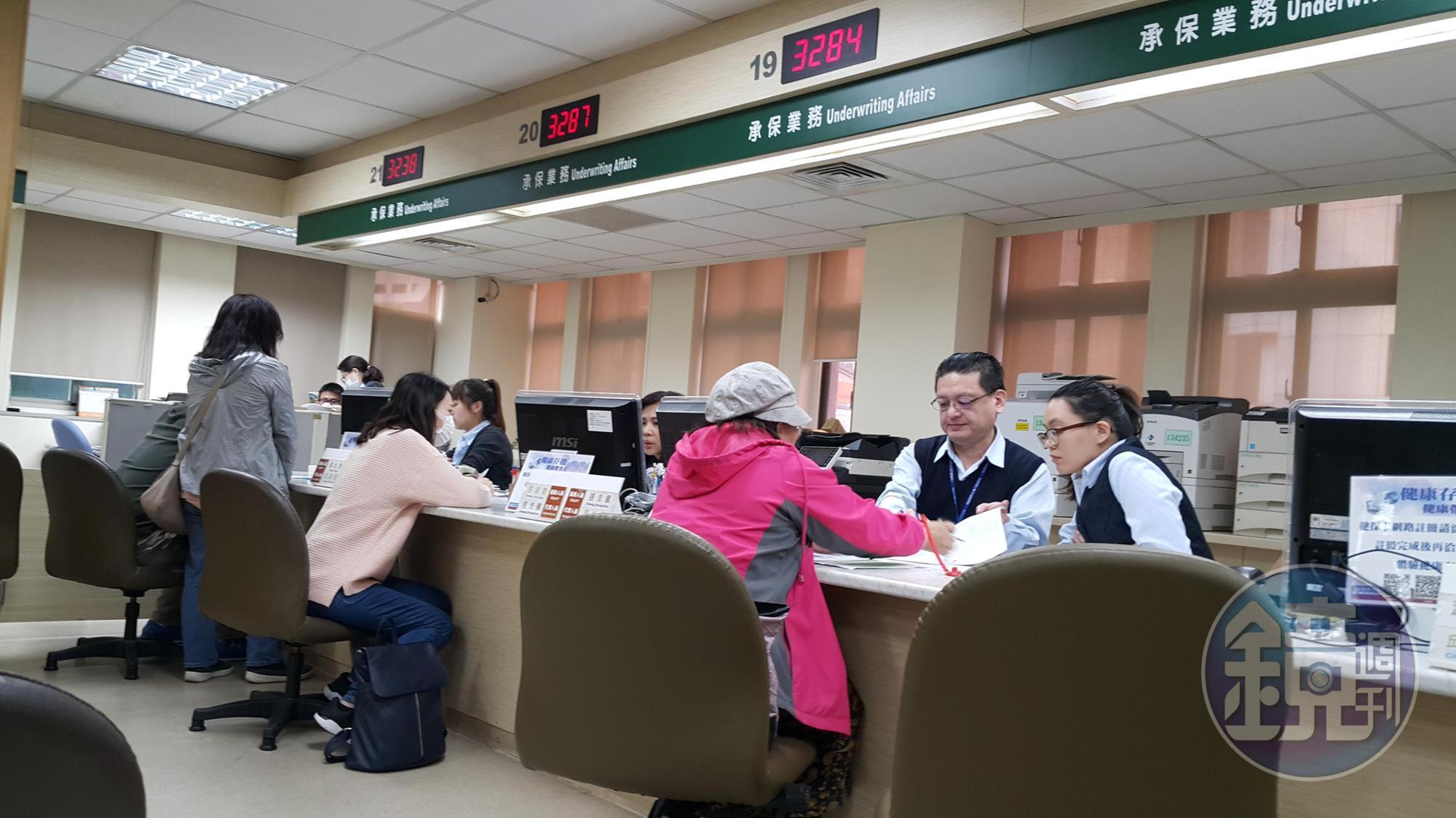 健保署研議將勸募器捐的協調師和社工納入健保給付。圖非當事人。