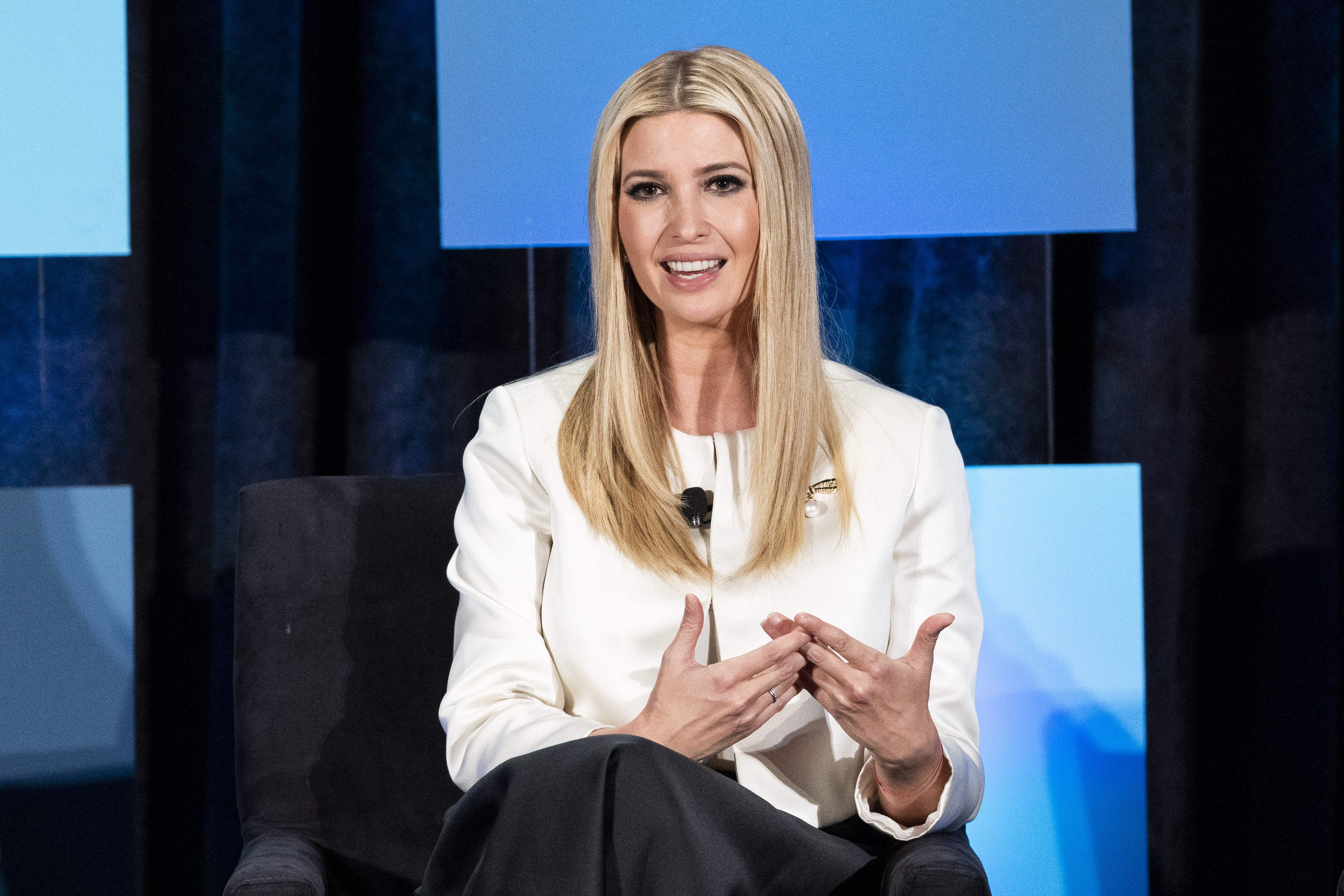 美國川普總統的女兒、擔任高級顧問的伊凡卡被踢爆利用私人電子郵件處理政府事務。（東方IC）