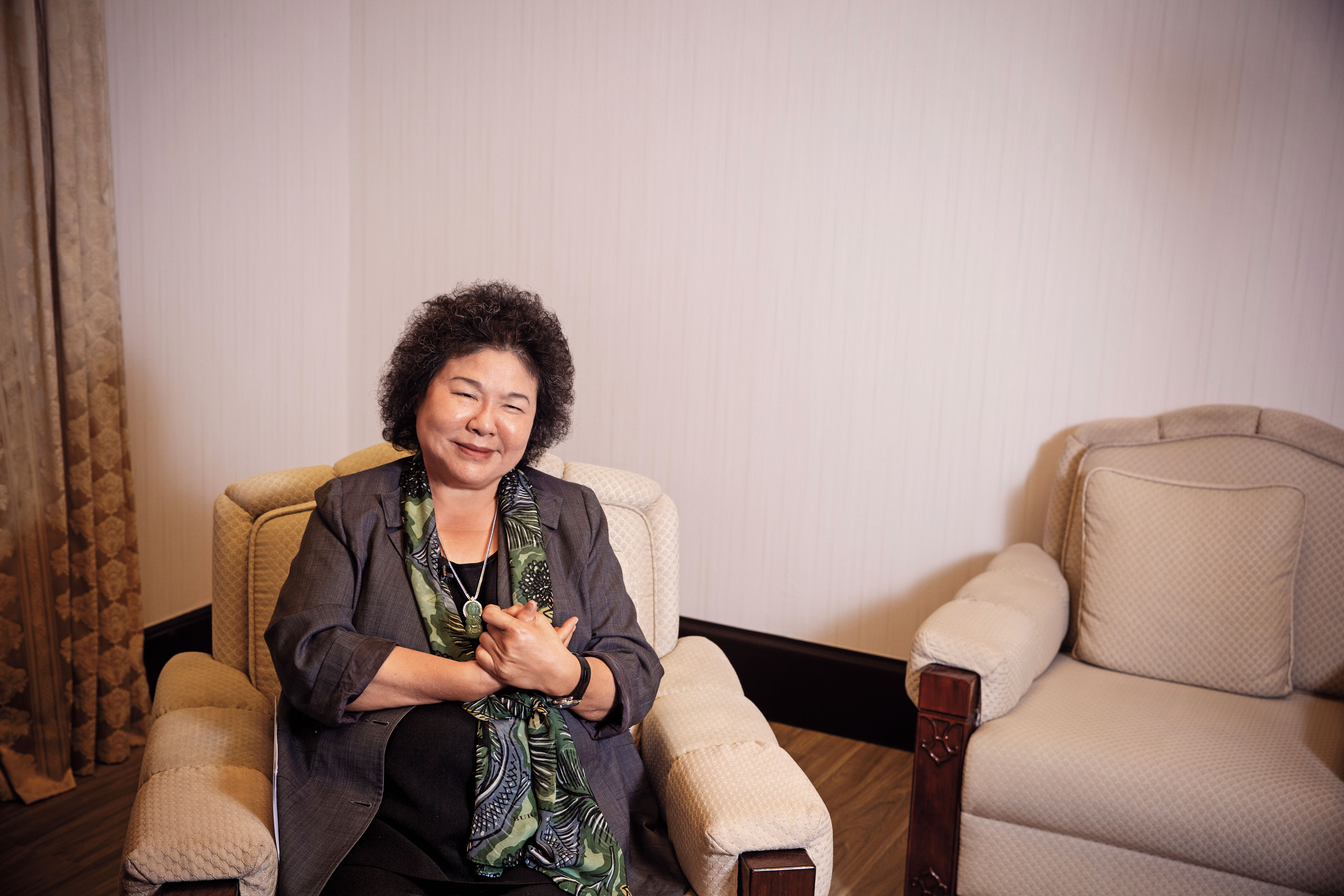 吳敦義暗諷陳菊是母豬。陳菊不慍不火地說：「這樣的糟蹋凌辱，是代表你自己內在的水平，我就不必評論了，社會自有公斷。」